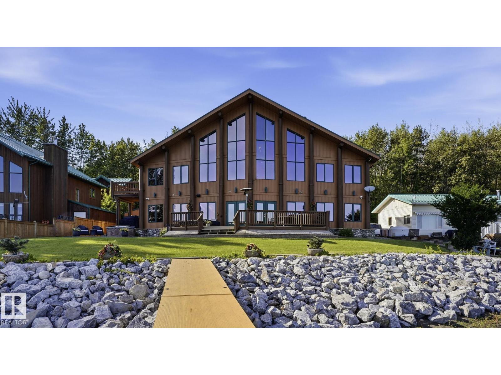 1067 1 Av, Rural Parkland County, Alberta  T0E 0V0 - Photo 1 - E4495930