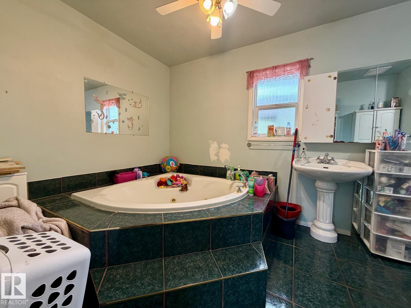 5012 48 Street, Warburg, Alberta T0C 2T0 - Photo 19 - E4496255