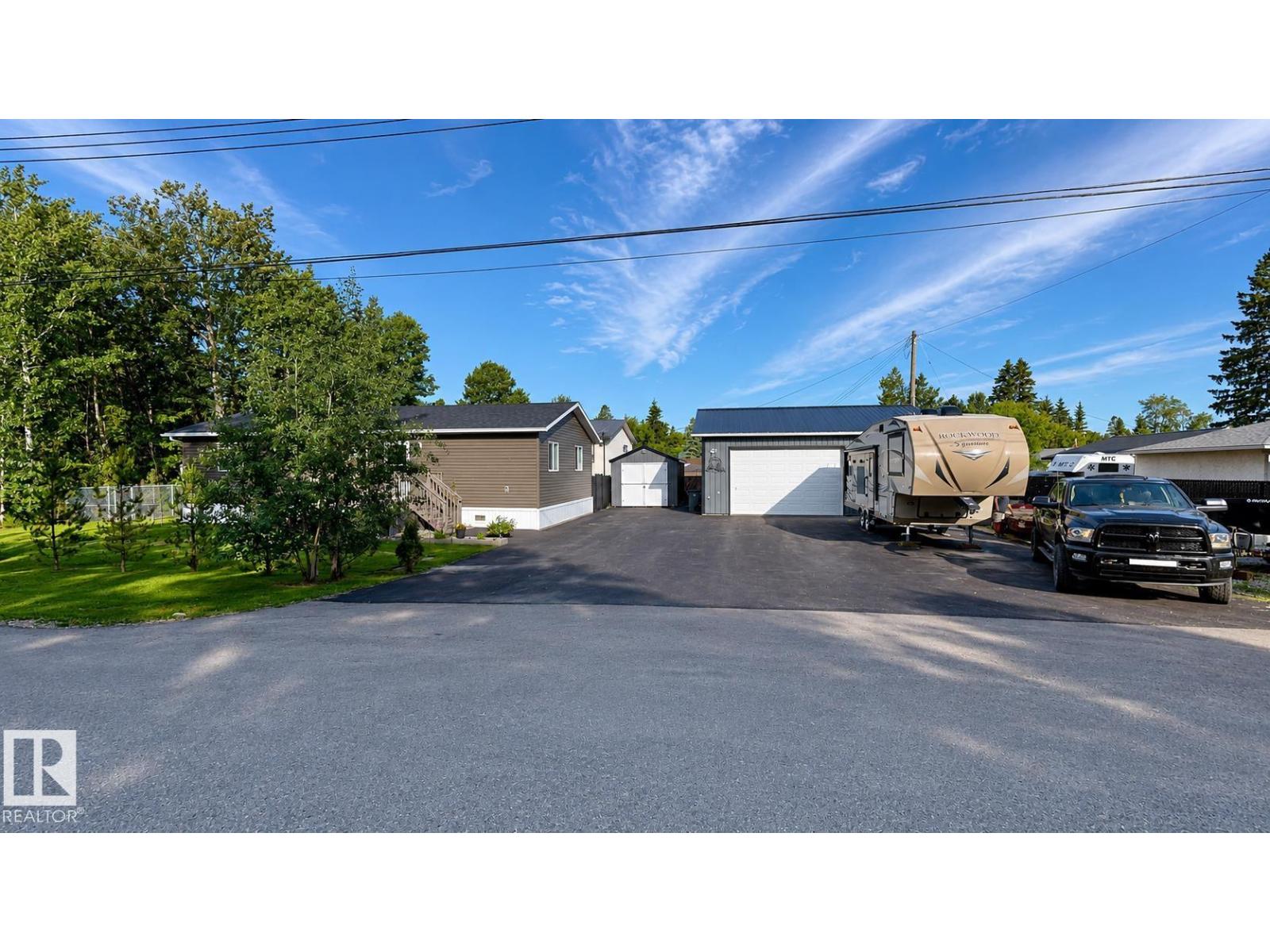 4707 52a St, Rural Lac Ste. Anne County, Alberta  T0E 0A0 - Photo 1 - E4496284