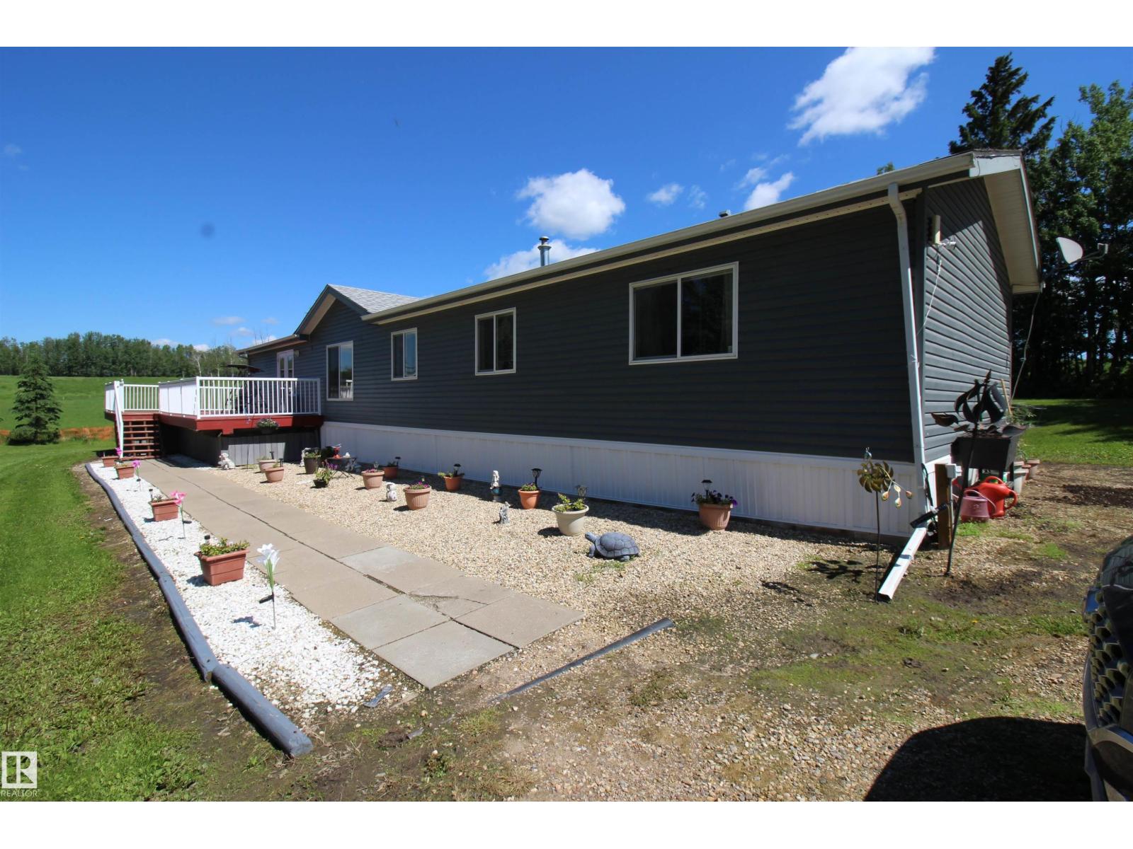 56326 Rge Rd 65, Rural Lac Ste. Anne County, Alberta  T0E 2A0 - Photo 9 - E4496317