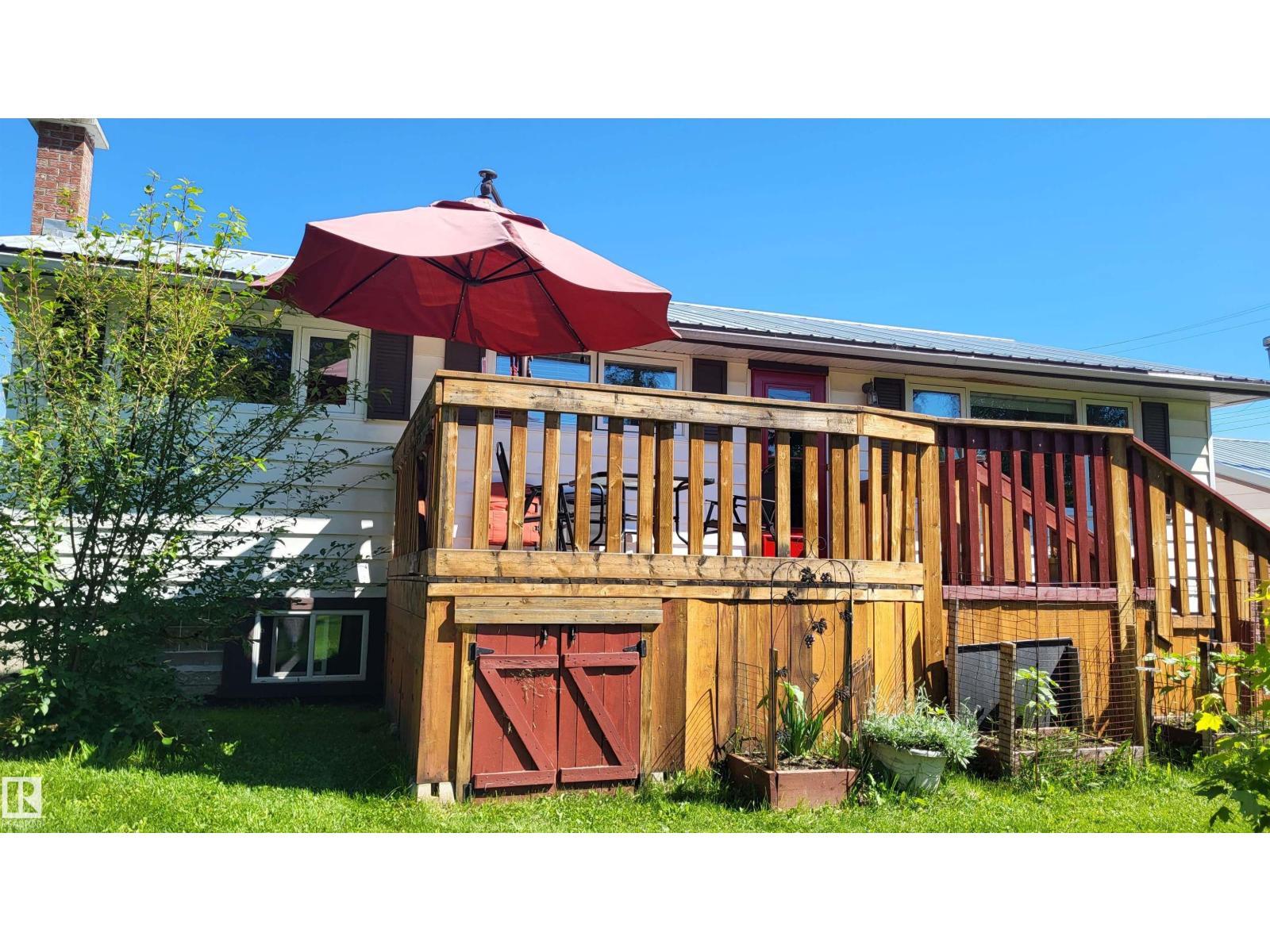 5004 50 Av, Evansburg, Alberta T0E 0T0 - Photo 3 - E4496521