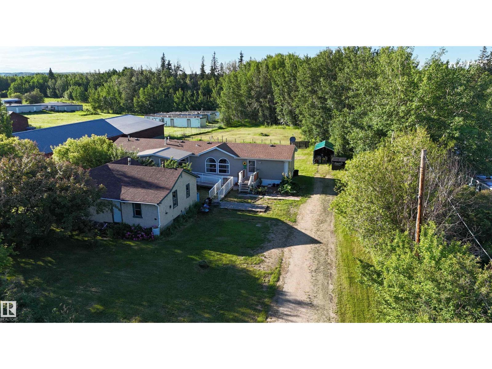 6118 Hwy 16, Rural Parkland County, Alberta T0E 0W0 - Photo 1 - E4497366