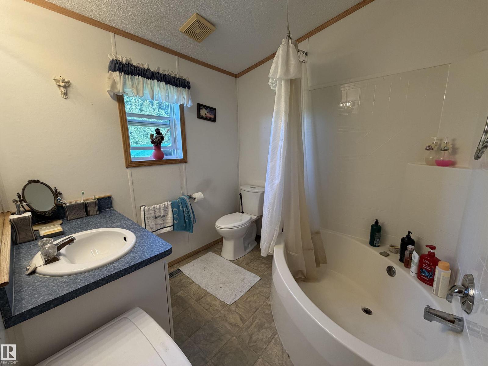 6118 Hwy 16, Rural Parkland County, Alberta T0E 0W0 - Photo 12 - E4497366