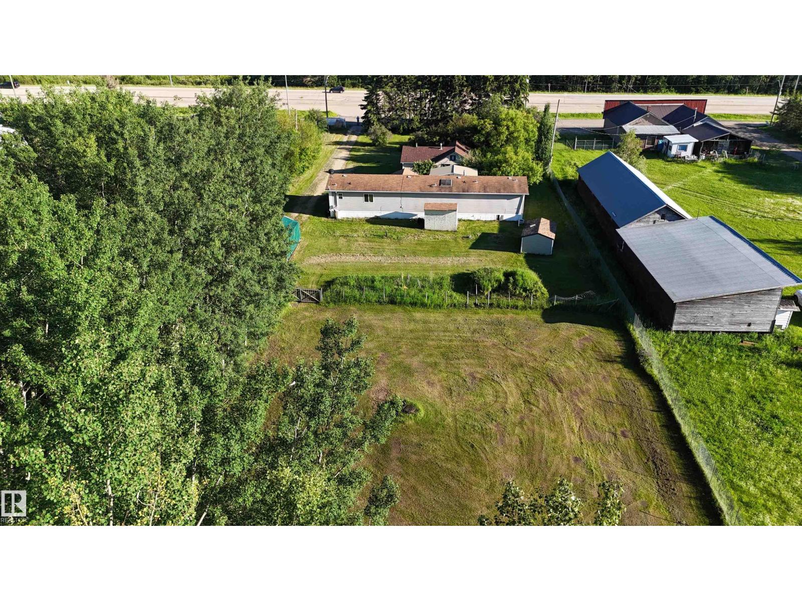 6118 Hwy 16, Rural Parkland County, Alberta T0E 0W0 - Photo 8 - E4497366