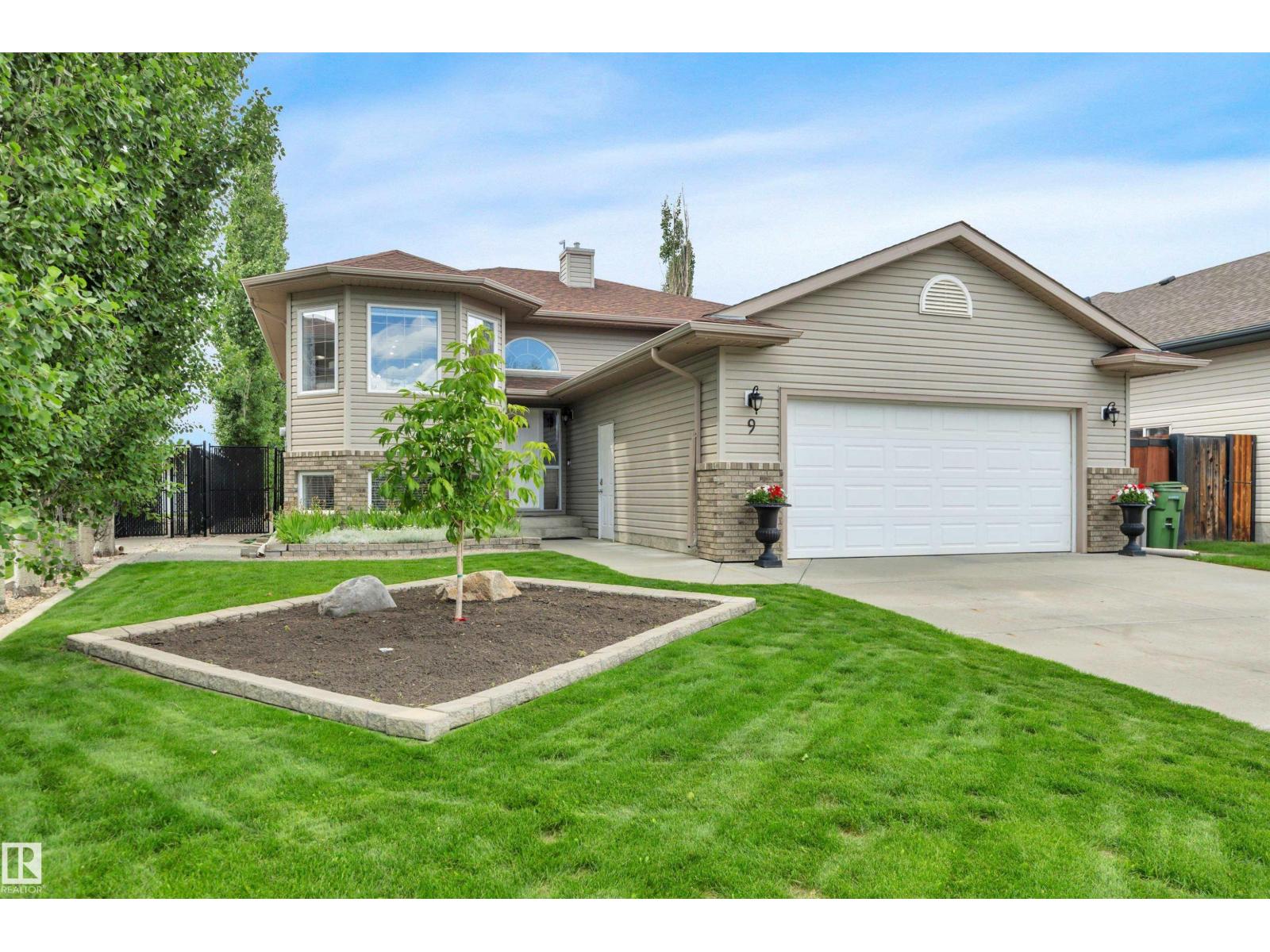 9 Westview Dr, Calmar, Alberta T0C 0V0 - Photo 1 - E4497433