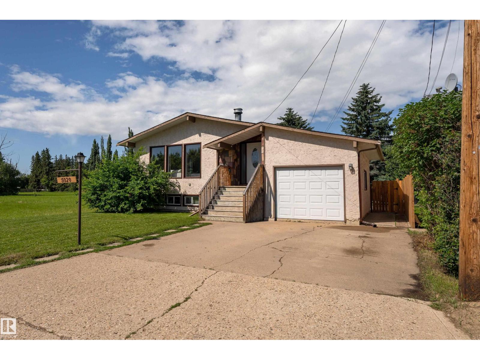 5020 51 St, Calmar, Alberta T0C 0V0 - Photo 2 - E4497493