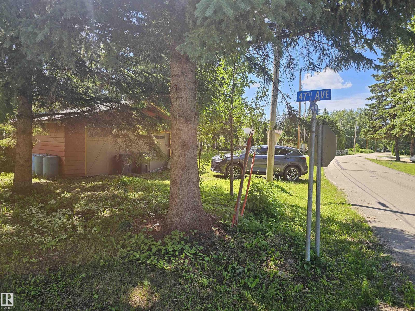 5219 47a Av, Rural Lac Ste. Anne County, Alberta  T0E 0A0 - Photo 3 - E4497553