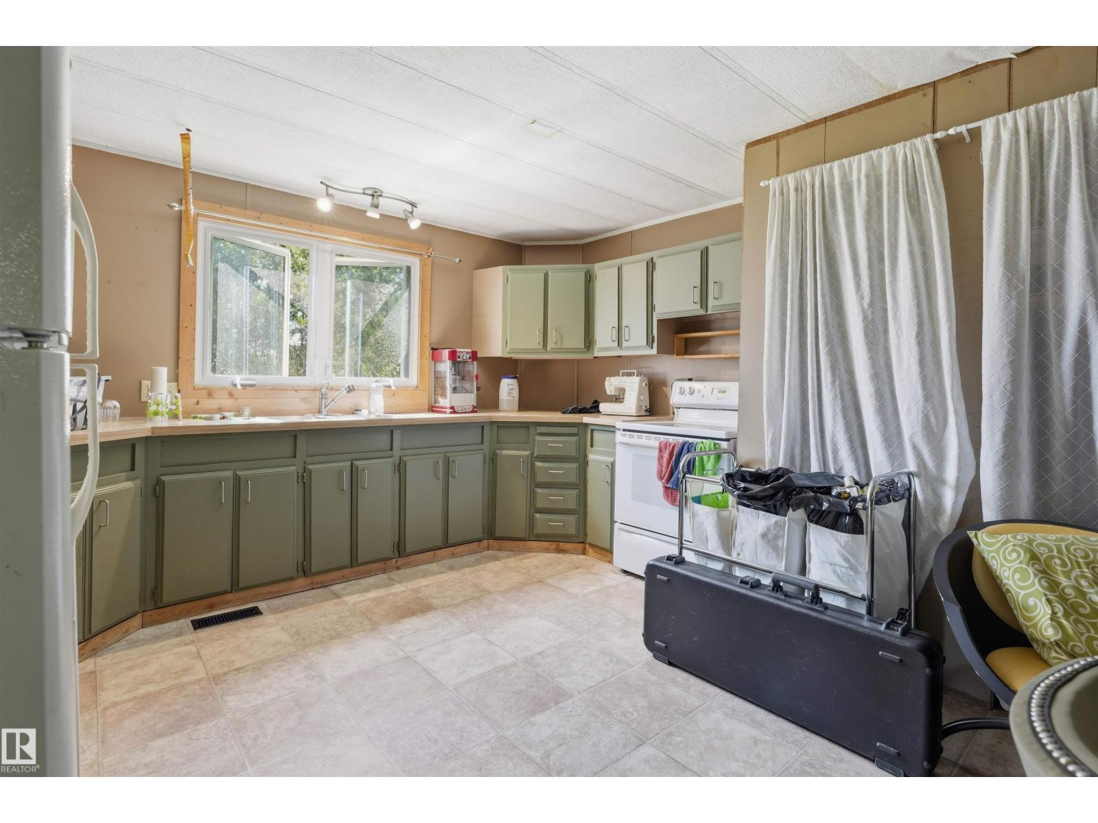 1524a Twp Road 544, Rural Lac Ste. Anne County, Alberta  T0E 1V0 - Photo 35 - E4497763