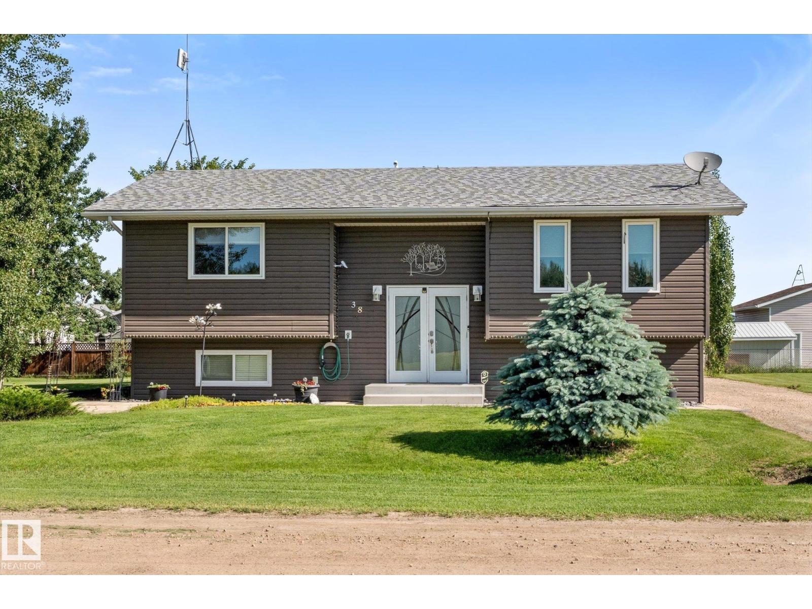 38 Woodbend Cr, Warburg, Alberta T0C 2T0 - Photo 2 - E4497798