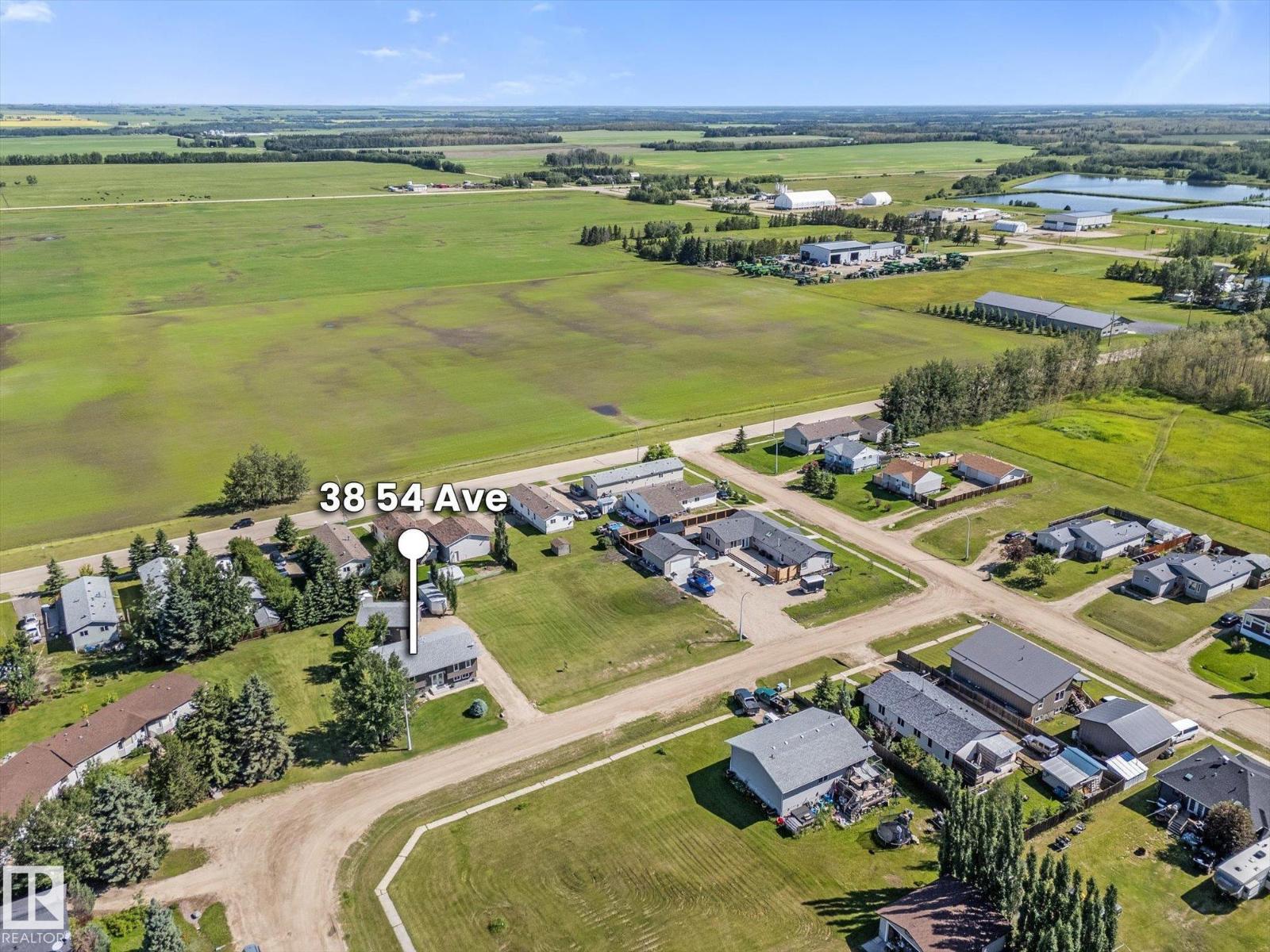 38 Woodbend Cr, Warburg, Alberta T0C 2T0 - Photo 3 - E4497798