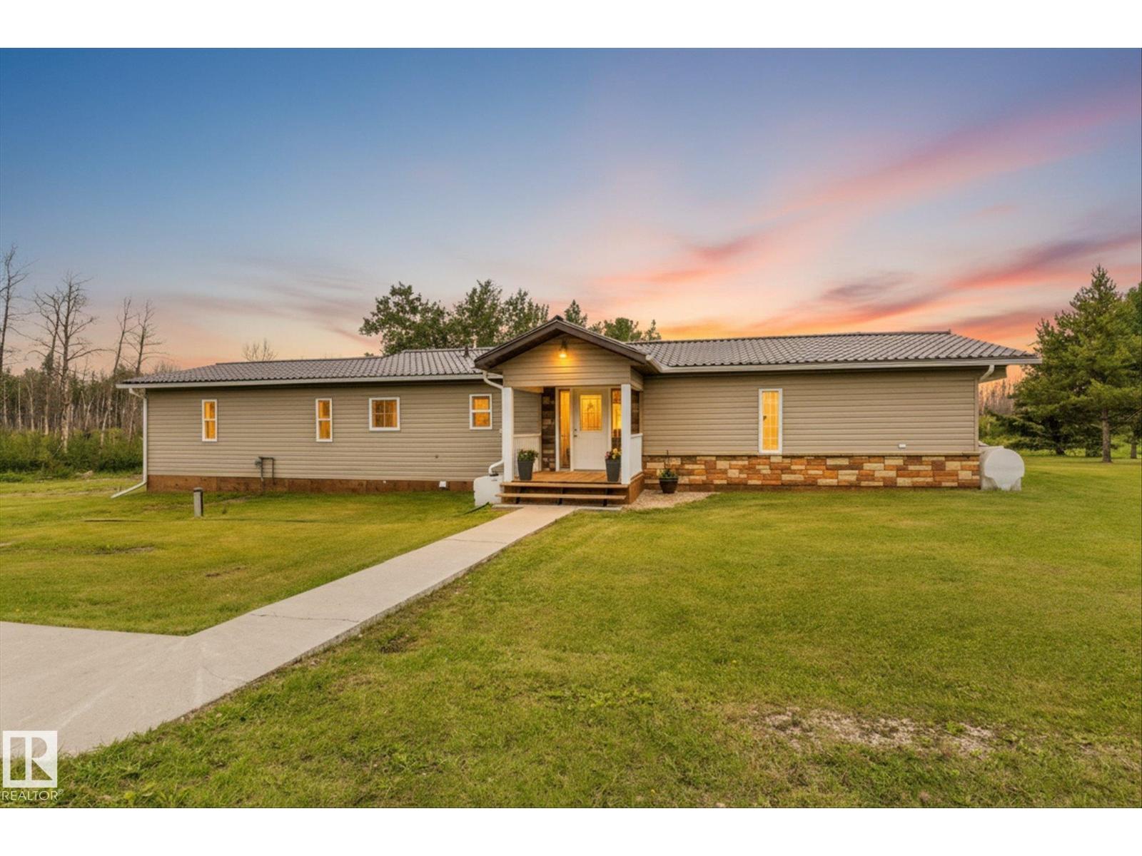 41 9002 Hwy 16, Rural Yellowhead, Alberta T0E 0T0 - Photo 3 - E4498212