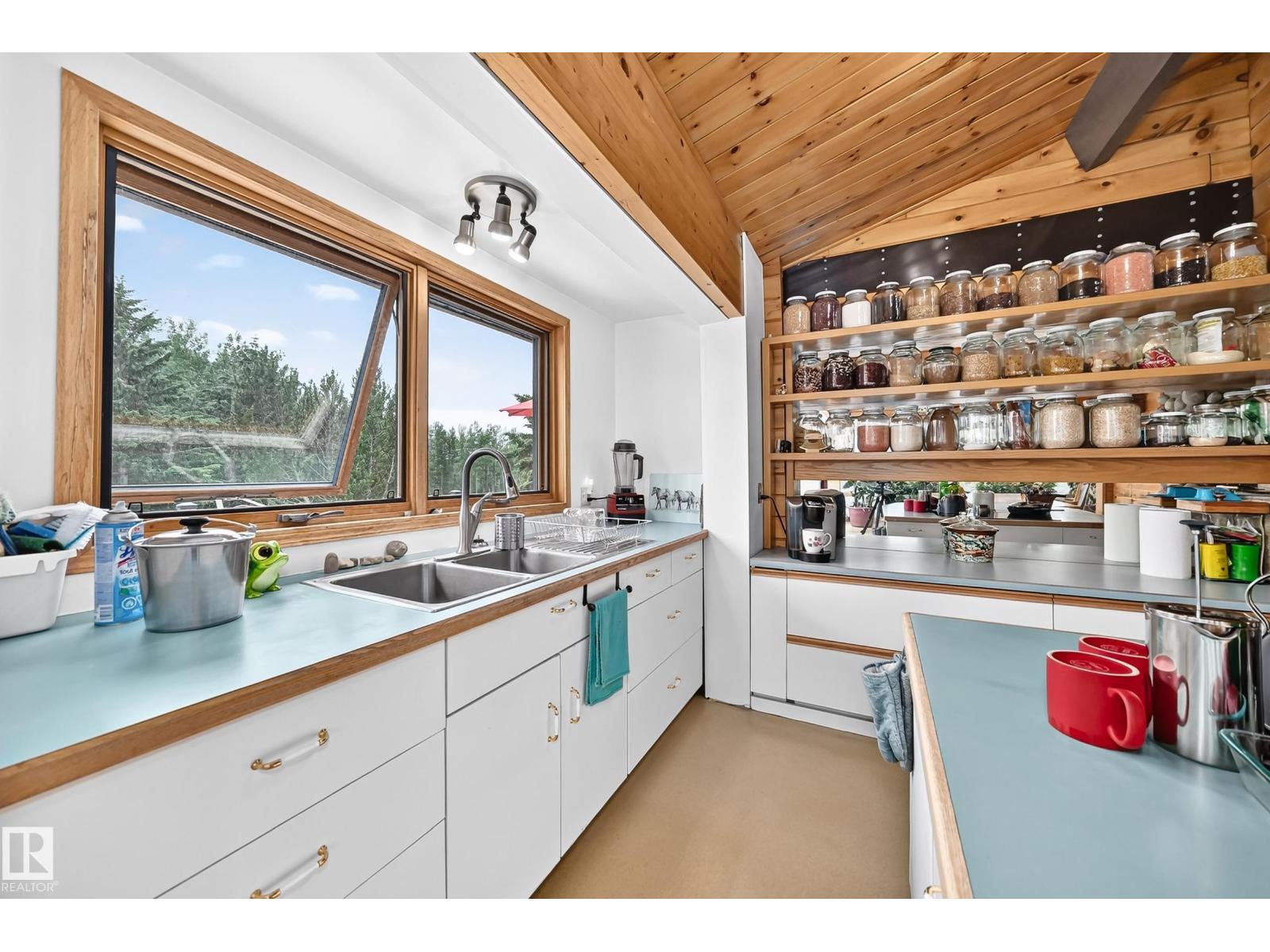52110 & 52112 Hghway 759, Rural Parkland County, Alberta  T0E 2H0 - Photo 14 - E4498451