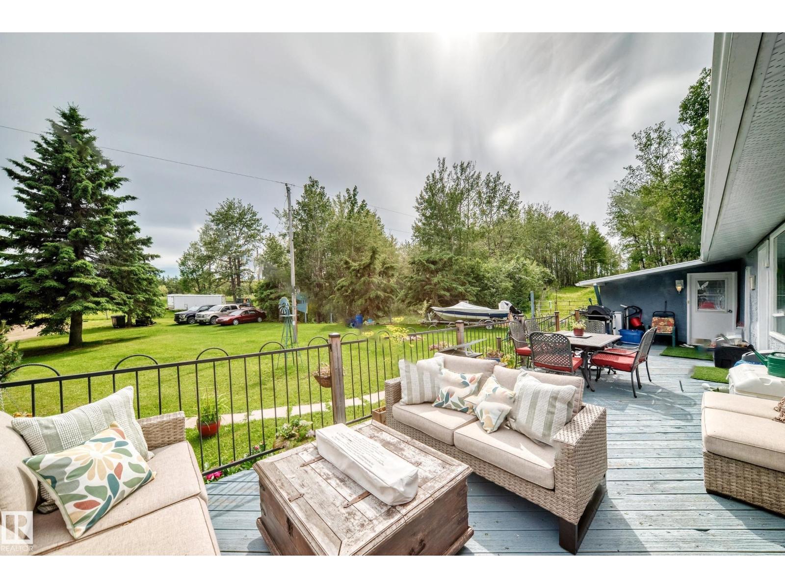 52110 & 52112 Hghway 759, Rural Parkland County, Alberta  T0E 2H0 - Photo 46 - E4498451