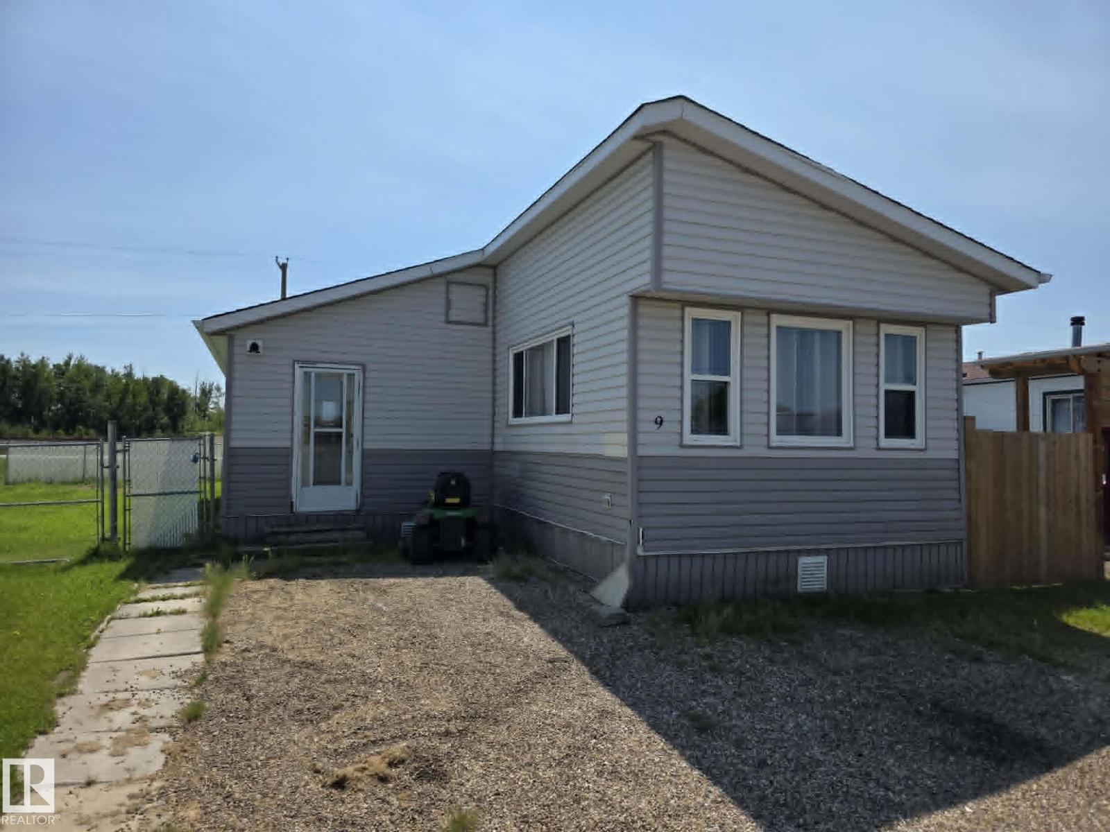 #9 5220 44 Av, Calmar, Alberta T0C 0V0 - Photo 1 - E4498598