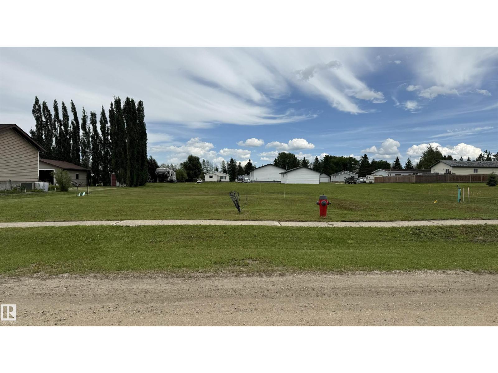 23 Woodbend, Warburg, Alberta T0C 2T0 - Photo 1 - E4498698