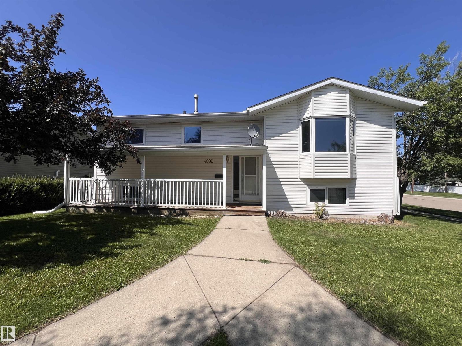 4602 52 Av, Bentley, Alberta T0C 0J0 - Photo 1 - E4499595