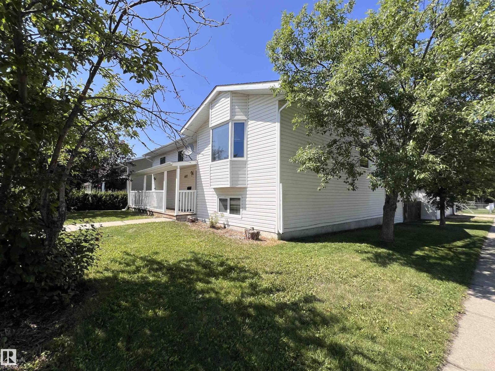 4602 52 Av, Bentley, Alberta T0C 0J0 - Photo 3 - E4499595