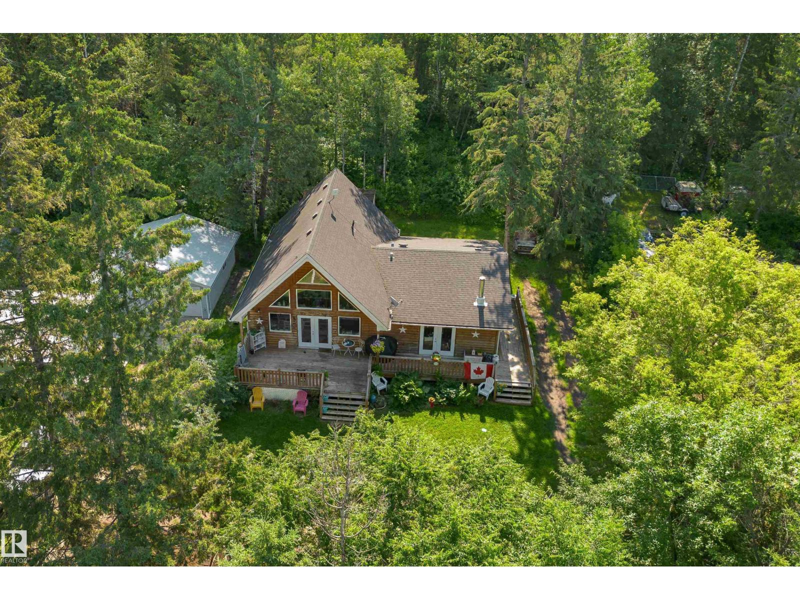 130 Lakeshore Dr, Rural Lac Ste. Anne County, Alberta T0E 1V0 - Photo 1 - E4499655