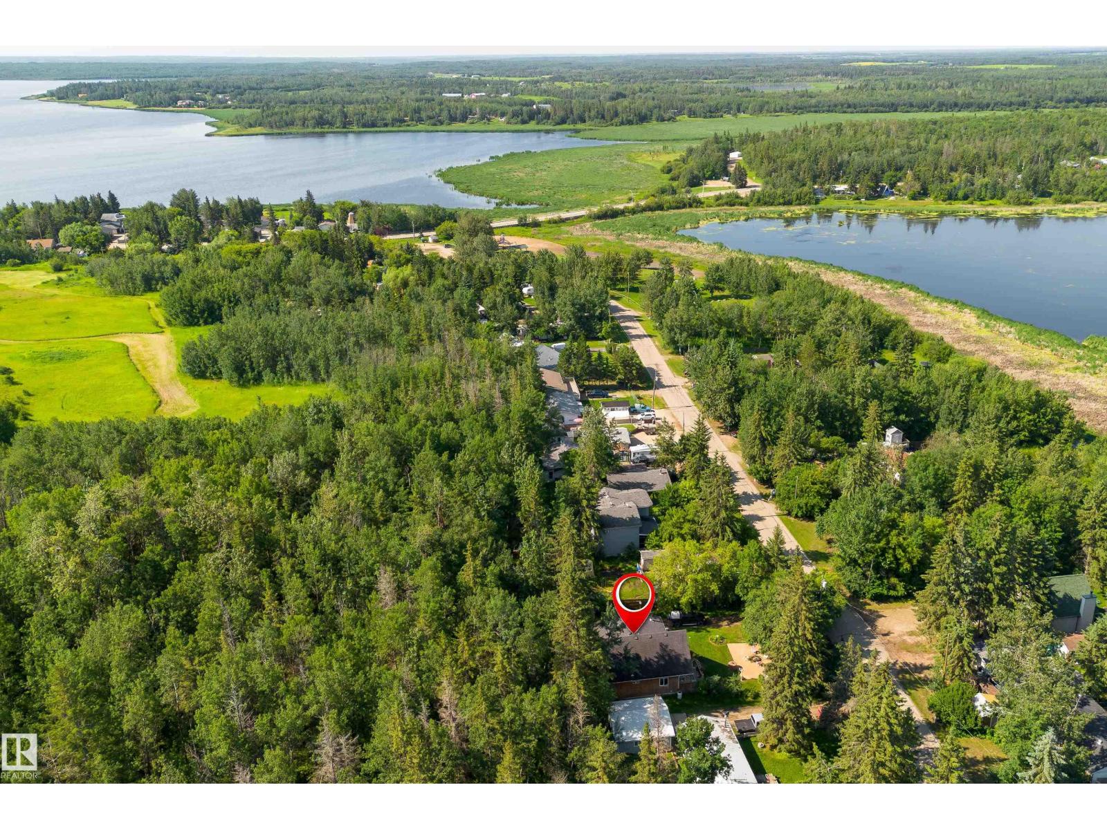 130 Lakeshore Dr, Rural Lac Ste. Anne County, Alberta T0E 1V0 - Photo 3 - E4499655