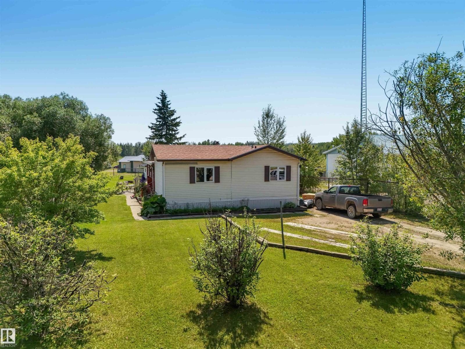 4905 46 Av, Violet Grove, Alberta T7A 2A1 - Photo 1 - E4499850