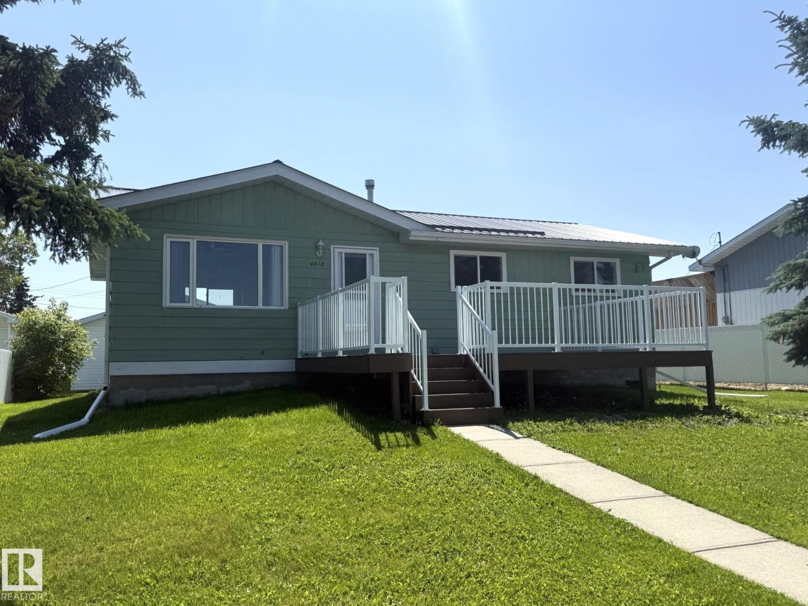 4813 56 Av, Wildwood, Alberta T0E 2M0 - Photo 2 - E4499882