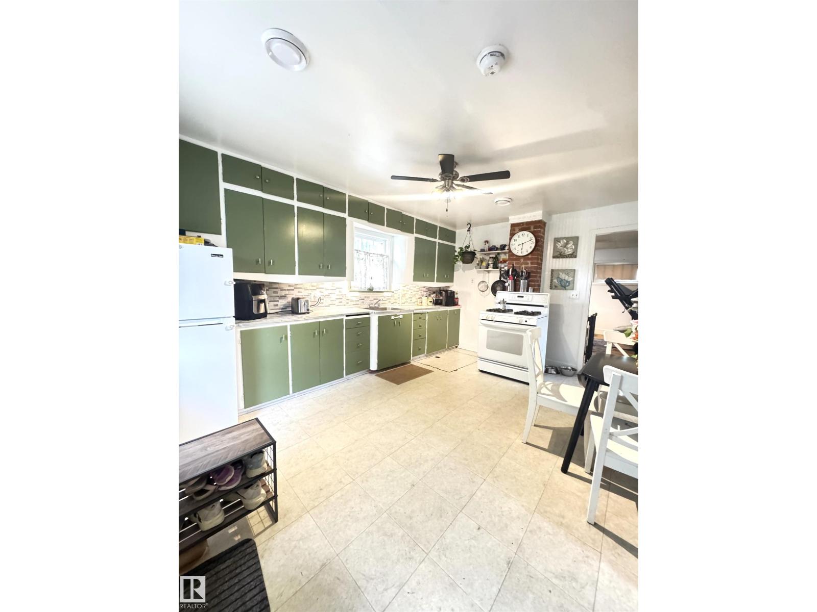 5019 48 Av, Onoway, Alberta  T0E 1V0 - Photo 10 - E4500064