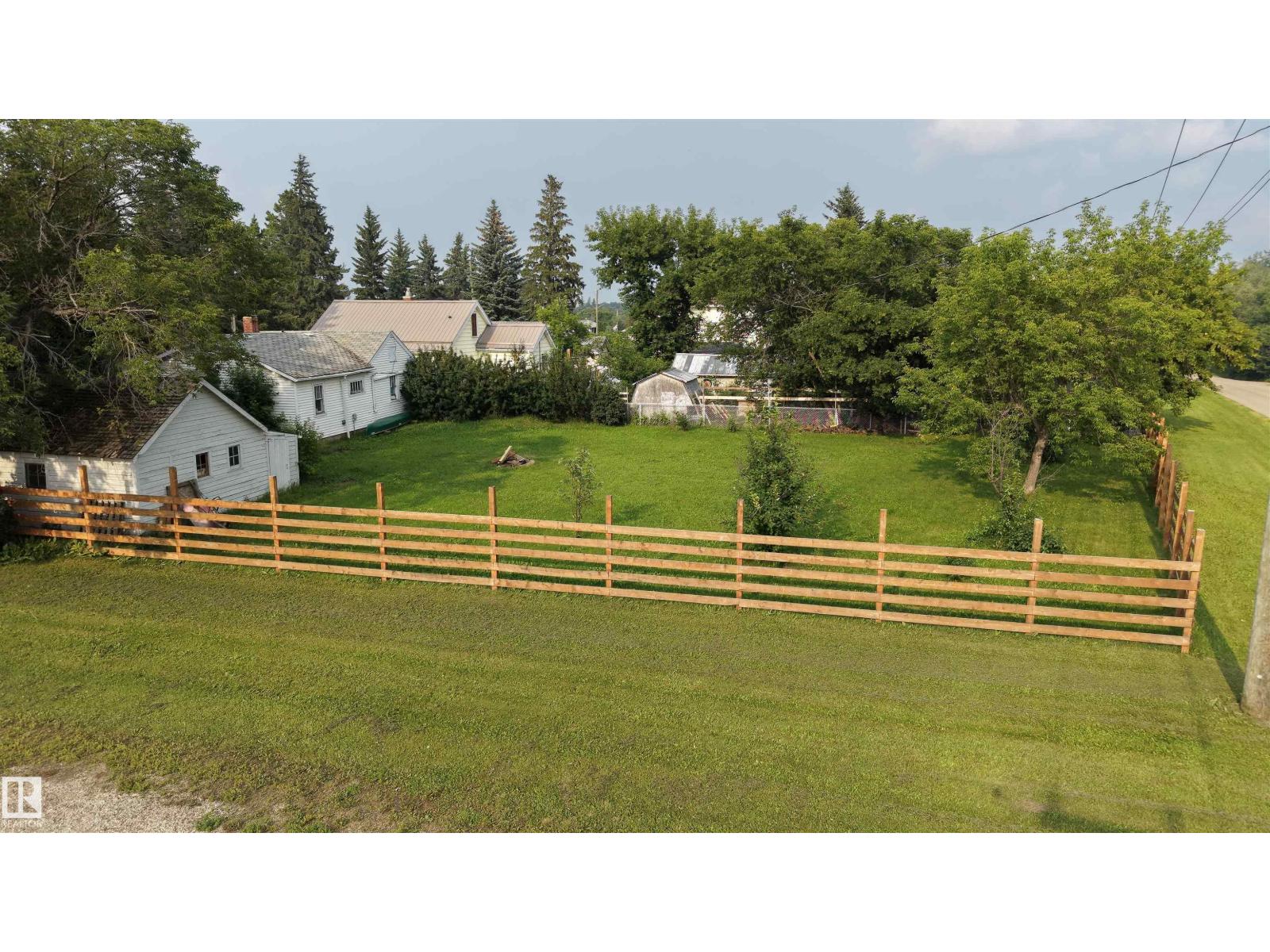 5019 48 Av, Onoway, Alberta  T0E 1V0 - Photo 4 - E4500064
