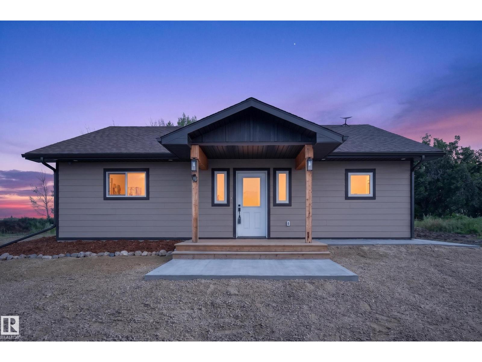 21318 Twp 464, Rural Camrose County, Alberta T0C 0L0 - Photo 2 - E4500352