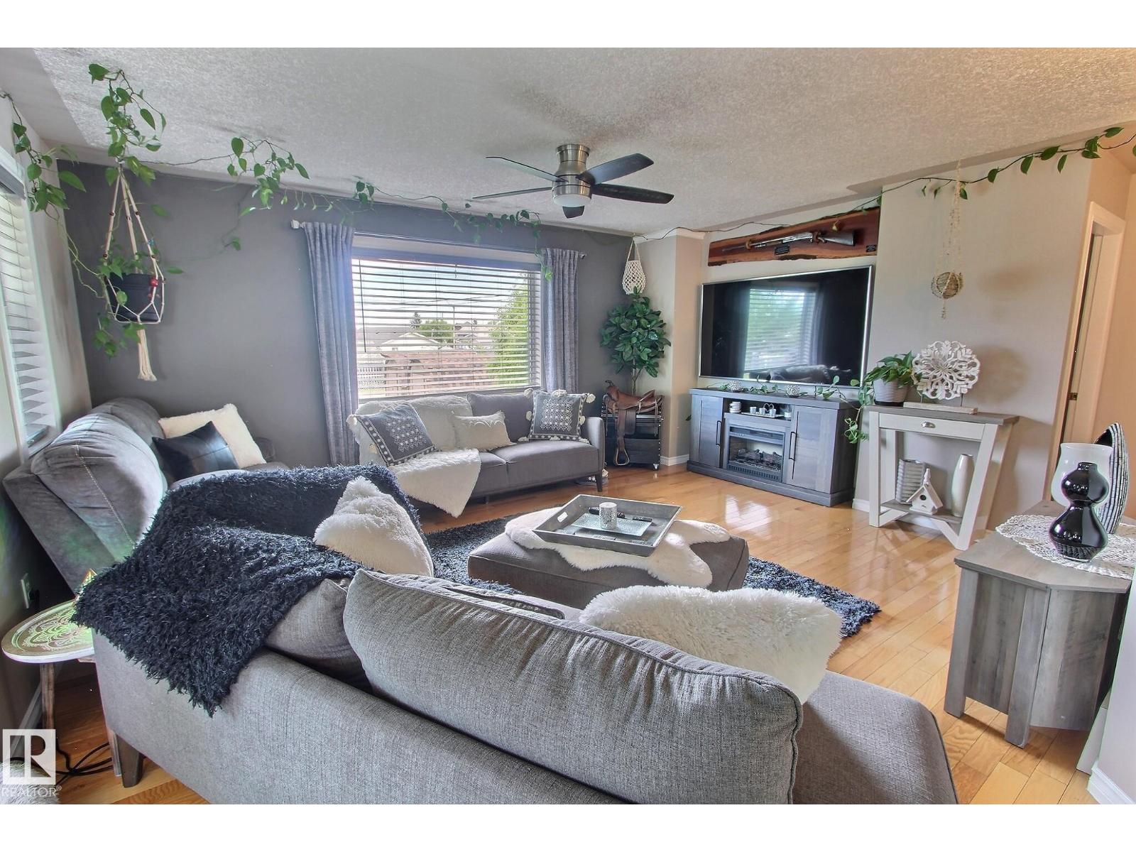 4928 50a Av, Entwistle, Alberta T0E 0S0 - Photo 8 - E4500672