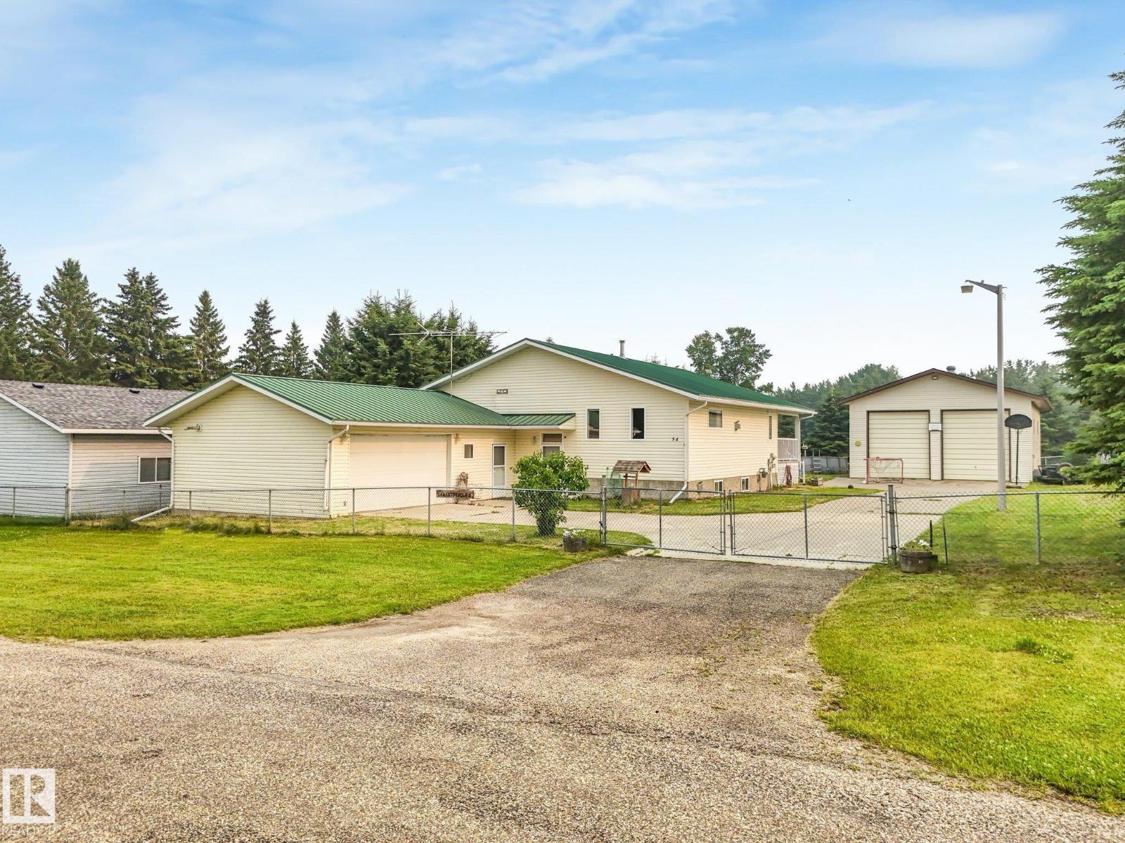 54 Buskmose Dr, Rural Wetaskiwin County, Alberta T0C 2V0 - Photo 1 - E4500810