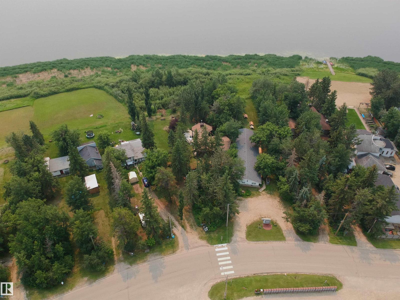 61 Lakeshore Dr, Rural Lac Ste. Anne County, Alberta  T0E 1V0 - Photo 42 - E4500928