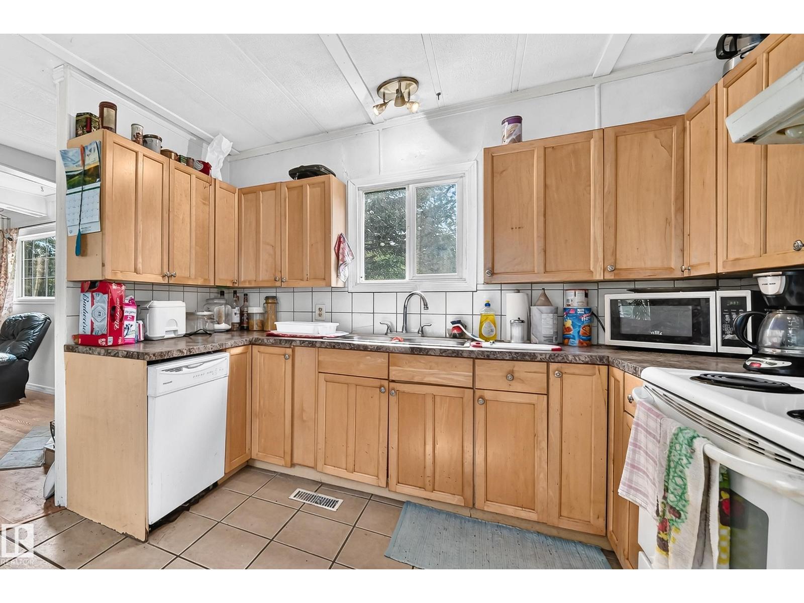 57306 Old Barrhead Hi, Rural Lac Ste. Anne County, Alberta  T0E 1A0 - Photo 18 - E4500959