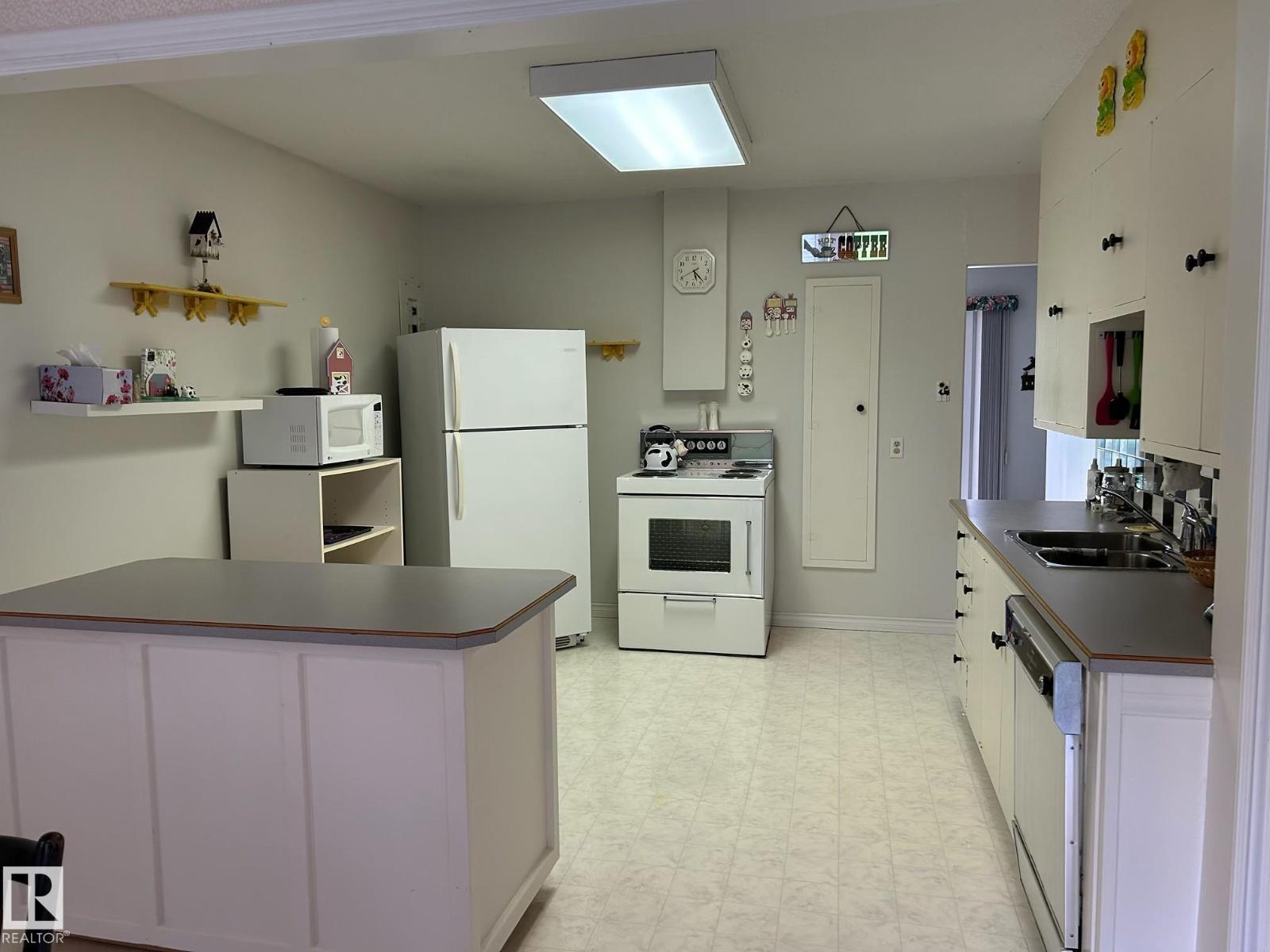 27 Wicks St, Rural Leduc County, Alberta  T0C 2P0 - Photo 12 - E4501017