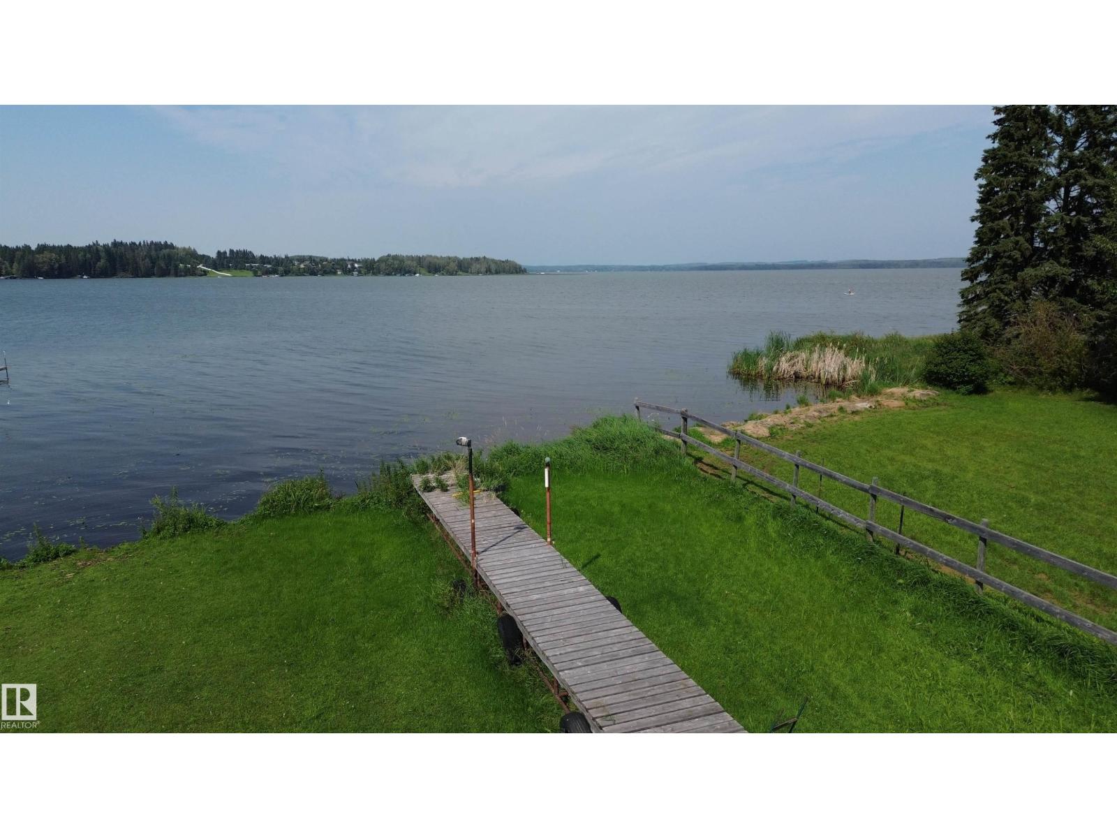 306 Lakeshore Drive E, Rural Wetaskiwin County, Alberta T0C 0T0 - Photo 2 - E4501174