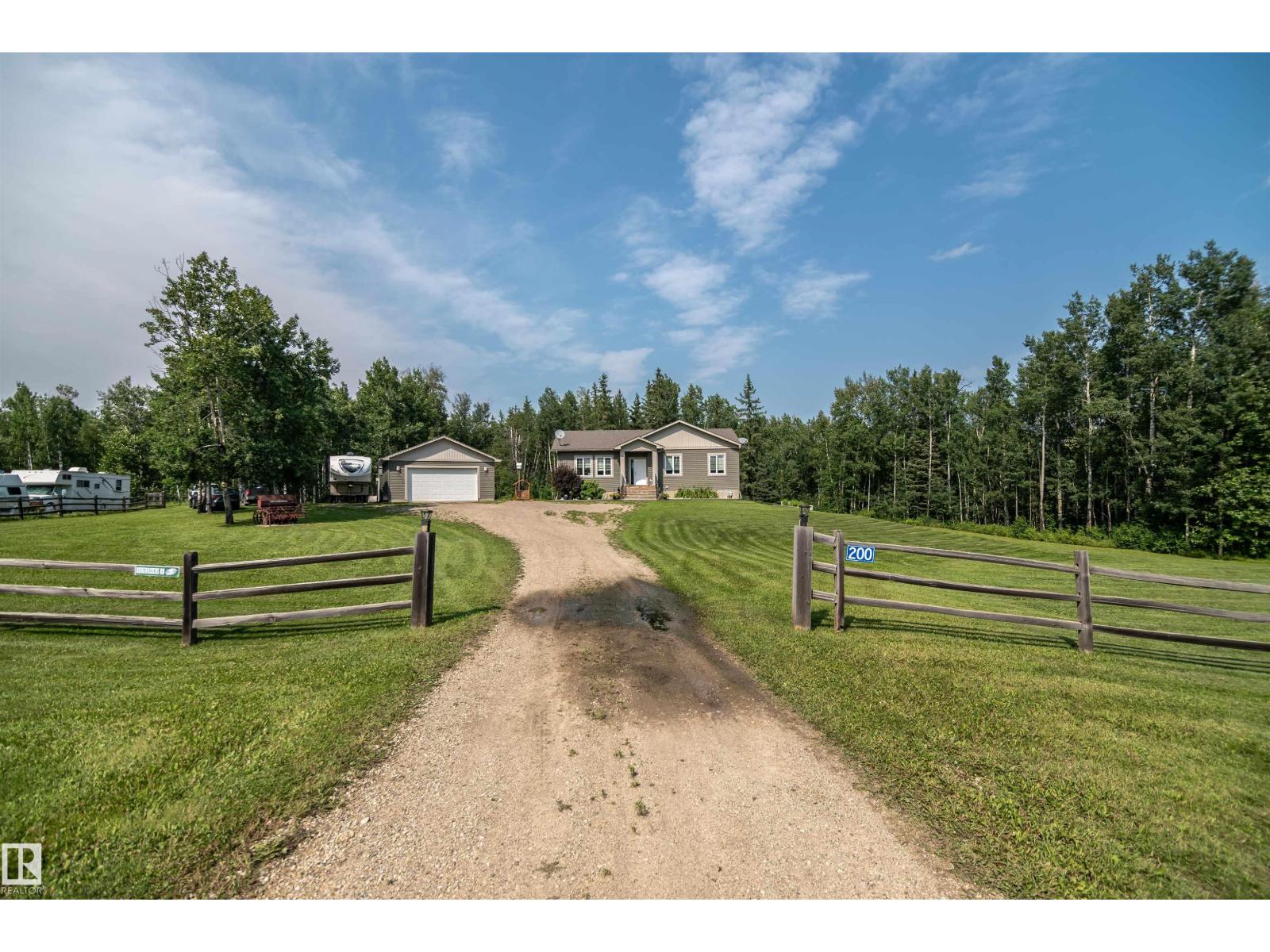 #200 55108 Rge Road 15, Rural Lac Ste. Anne County, Alberta  T0E 1V0 - Photo 13 - E4501197