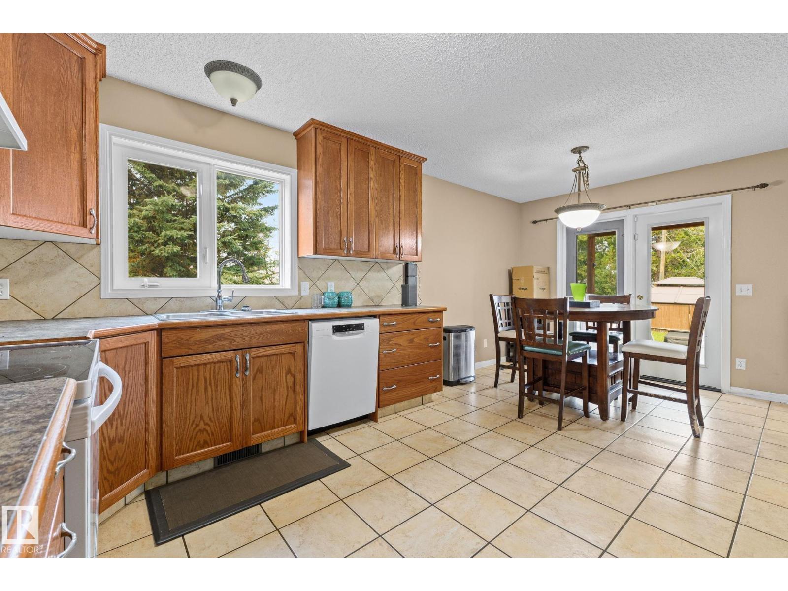 4712 48 St, Onoway, Alberta  T0E 1V0 - Photo 7 - E4501633