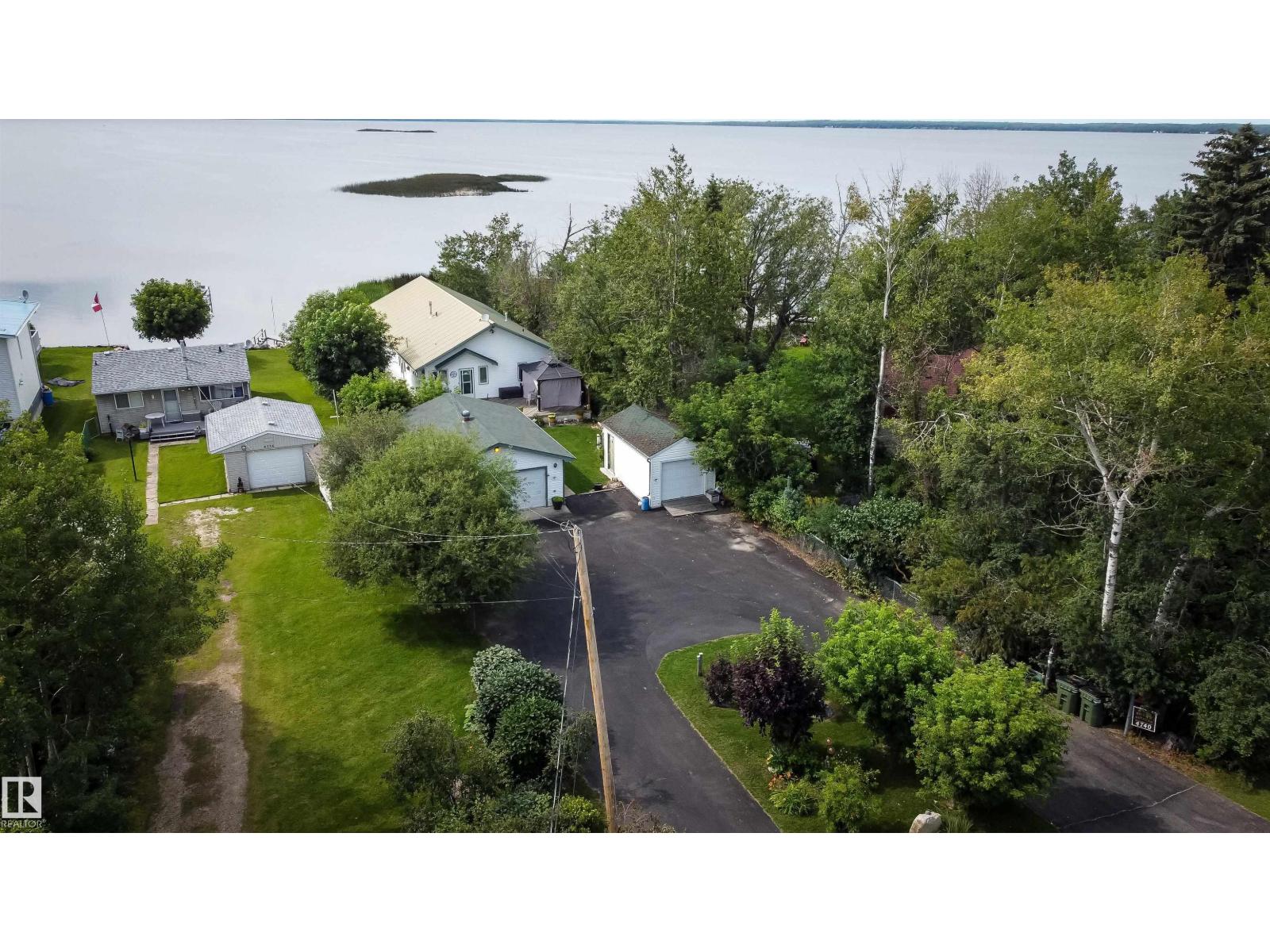 4740 Sunset Dr, Rural Lac Ste. Anne County, Alberta T0E 0A0 - Photo 1 - E4501652