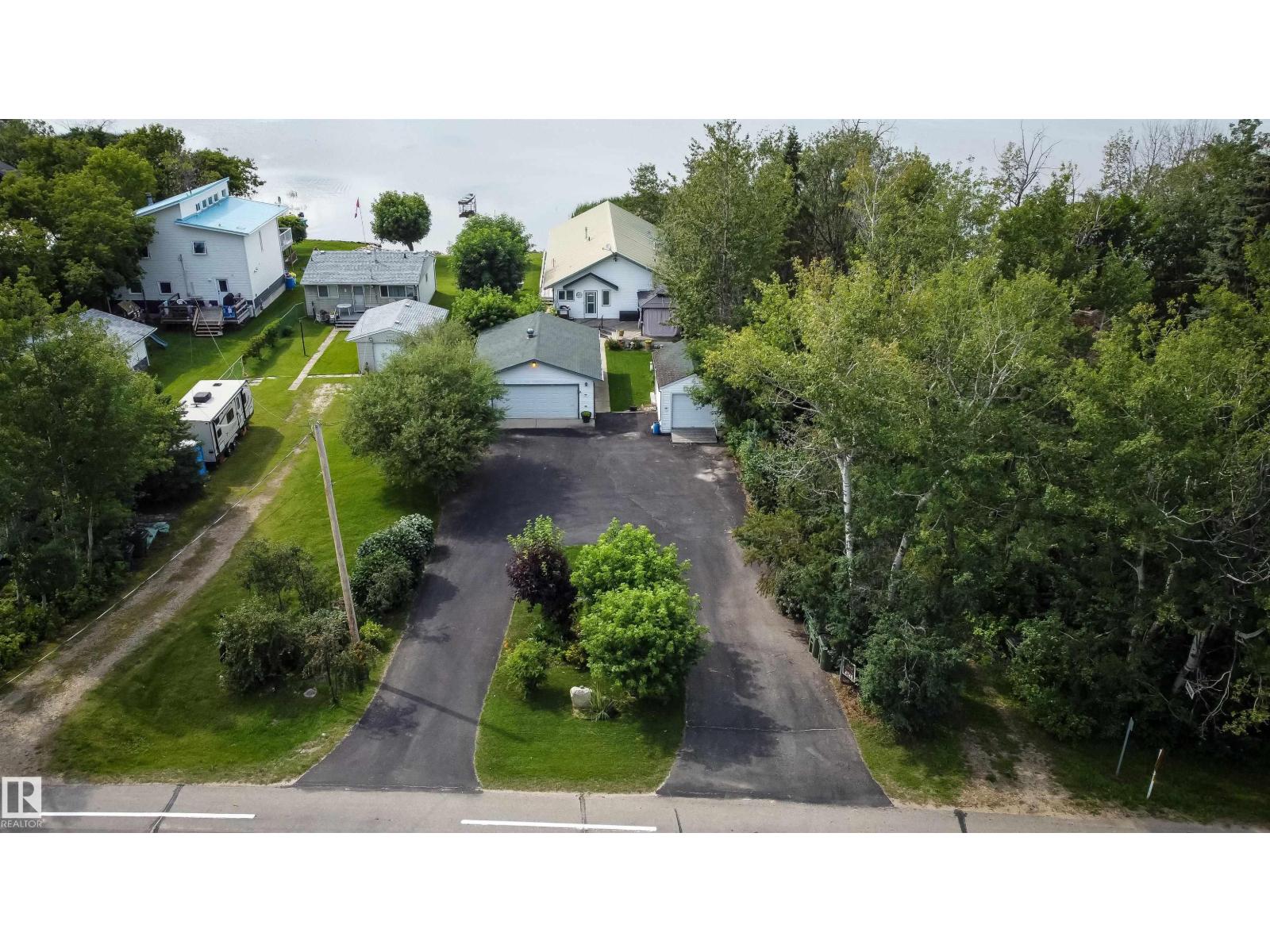 4740 Sunset Dr, Rural Lac Ste. Anne County, Alberta T0E 0A0 - Photo 4 - E4501652