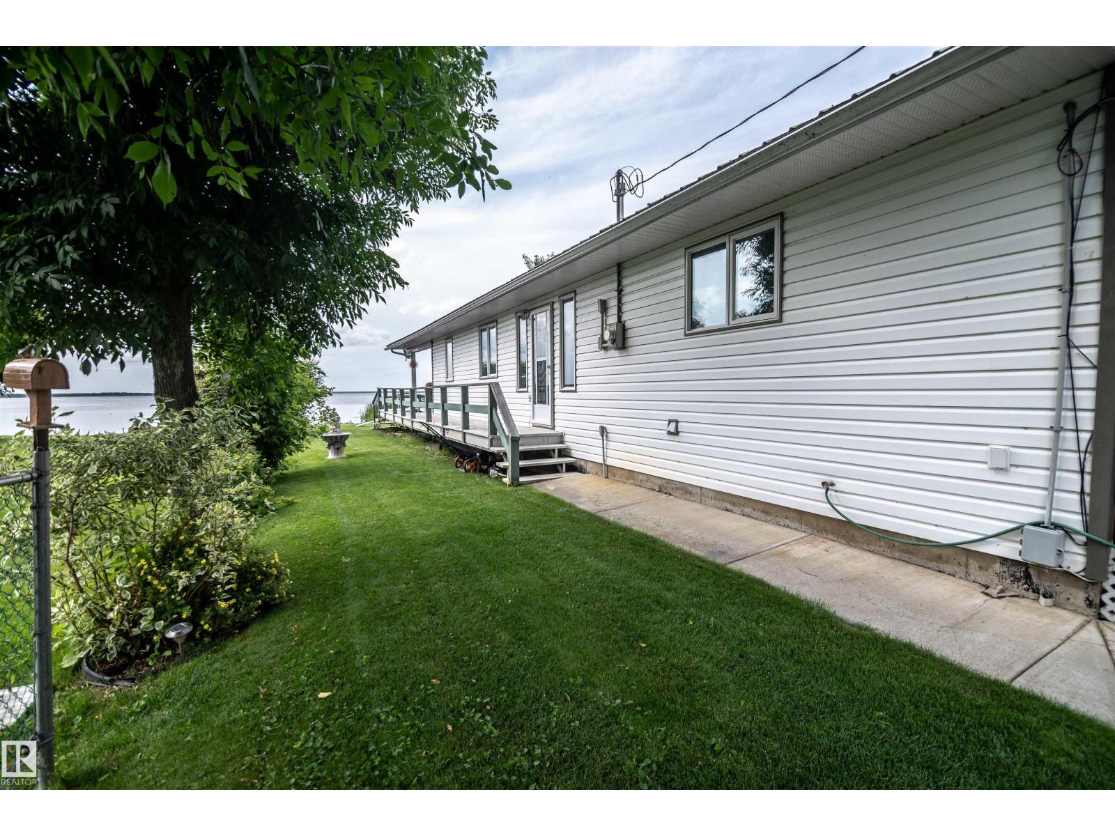 4740 Sunset Dr, Rural Lac Ste. Anne County, Alberta T0E 0A0 - Photo 57 - E4501652