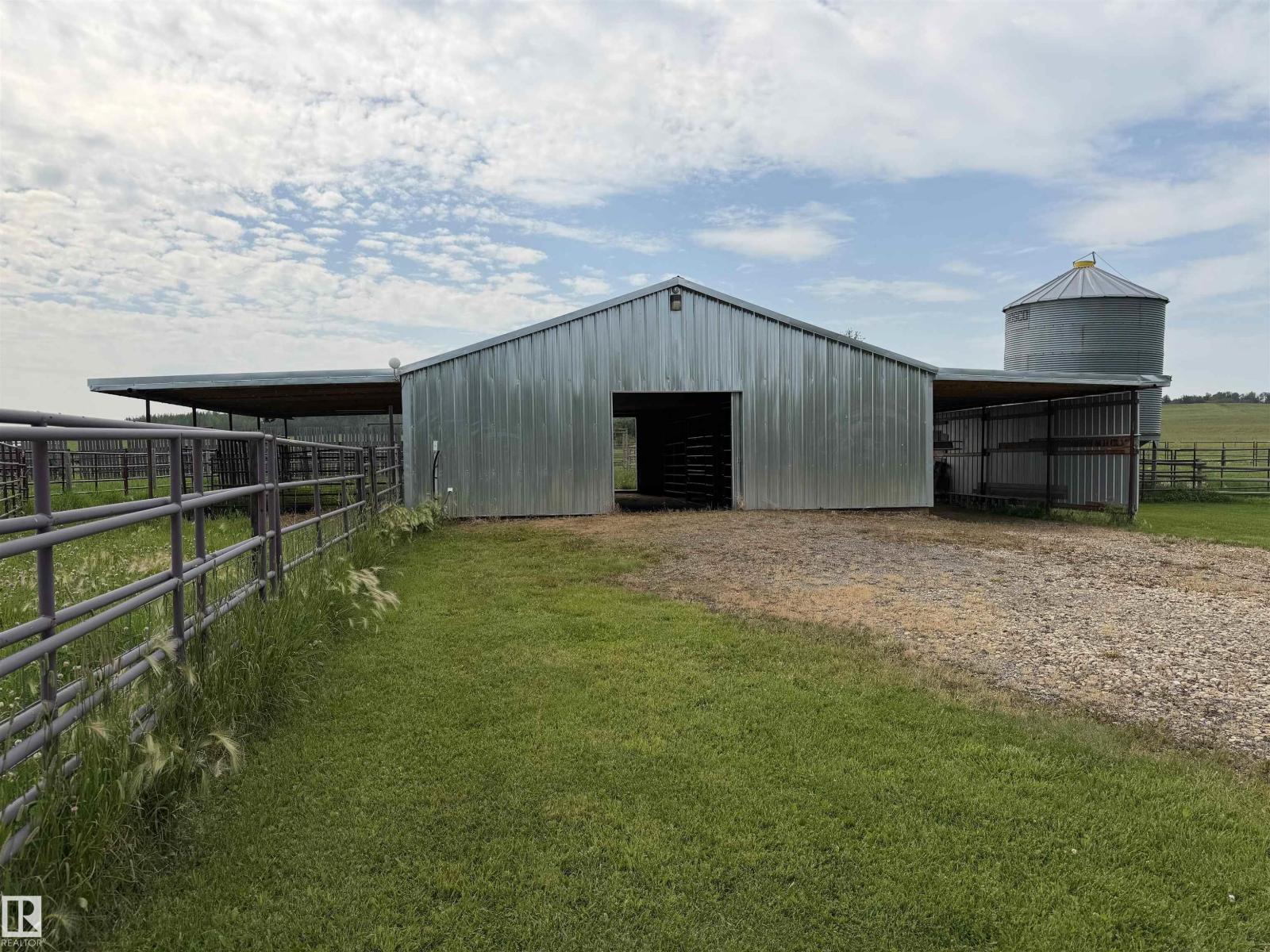 70037 Hwy 13, Rural Wetaskiwin County, Alberta T0C 0A0 - Photo 37 - E4501933