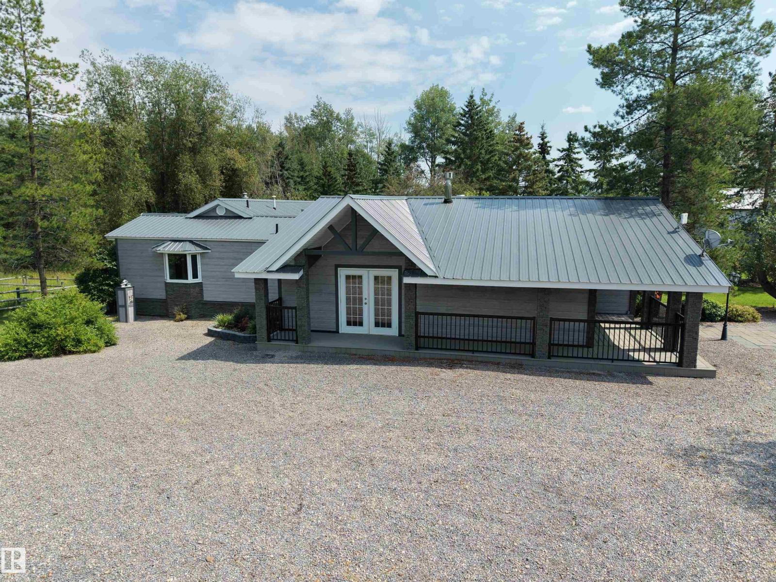 70037 Hwy 13, Rural Wetaskiwin County, Alberta T0C 0A0 - Photo 4 - E4501933