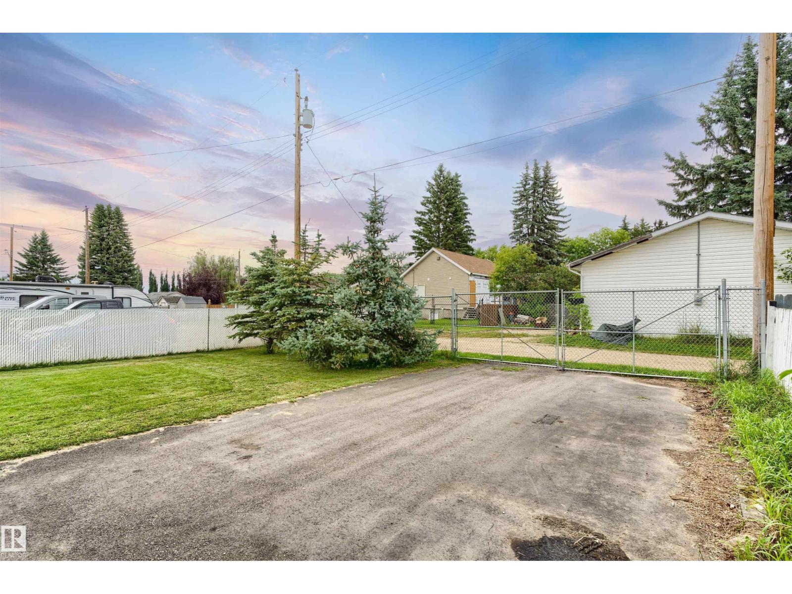 5019 49 St, Calmar, Alberta T0C 0V0 - Photo 46 - E4502241