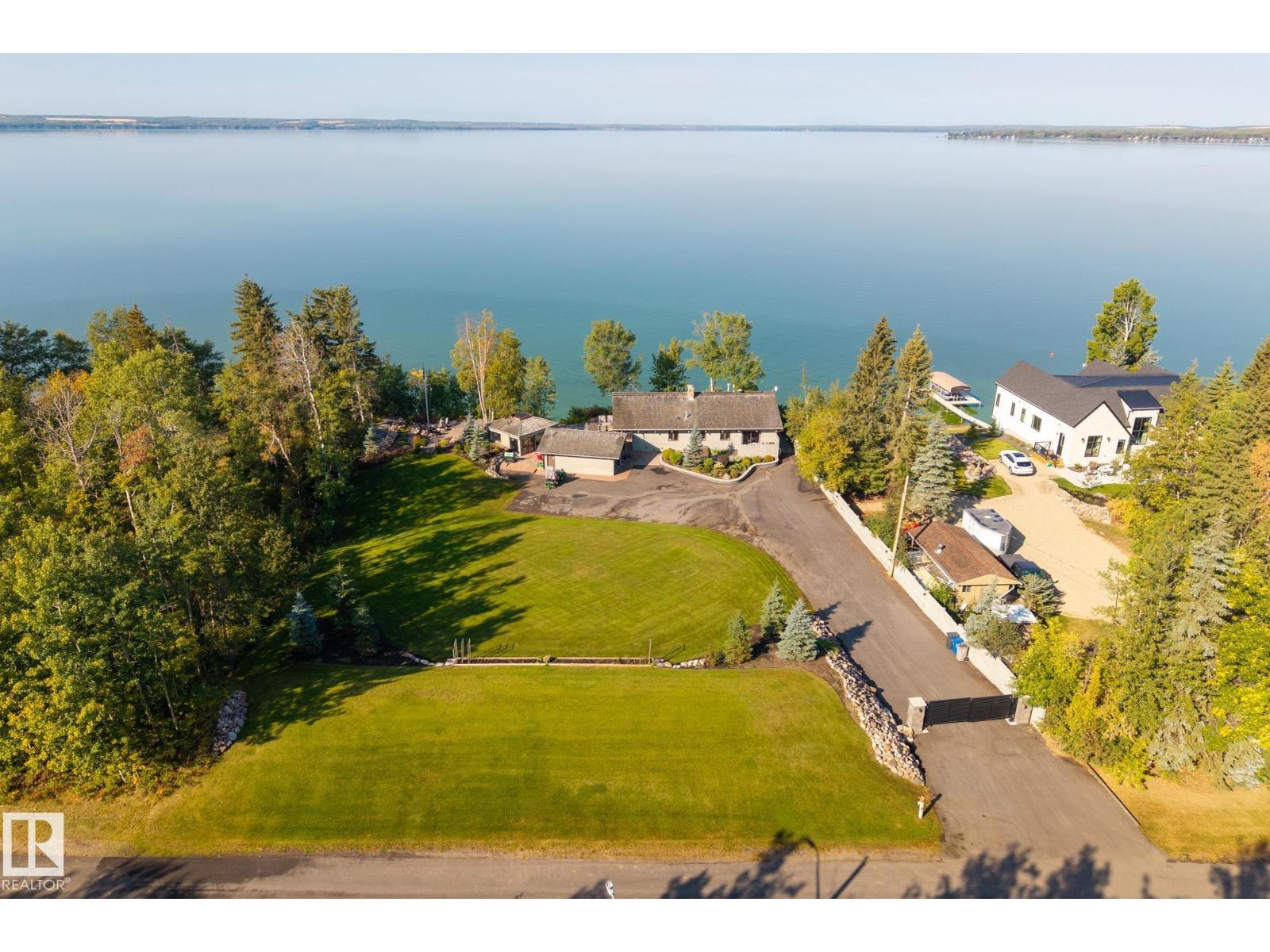 139 Silver Beach Rd, Rural Wetaskiwin County, Alberta T0C 2C0 - Photo 1 - E4503328