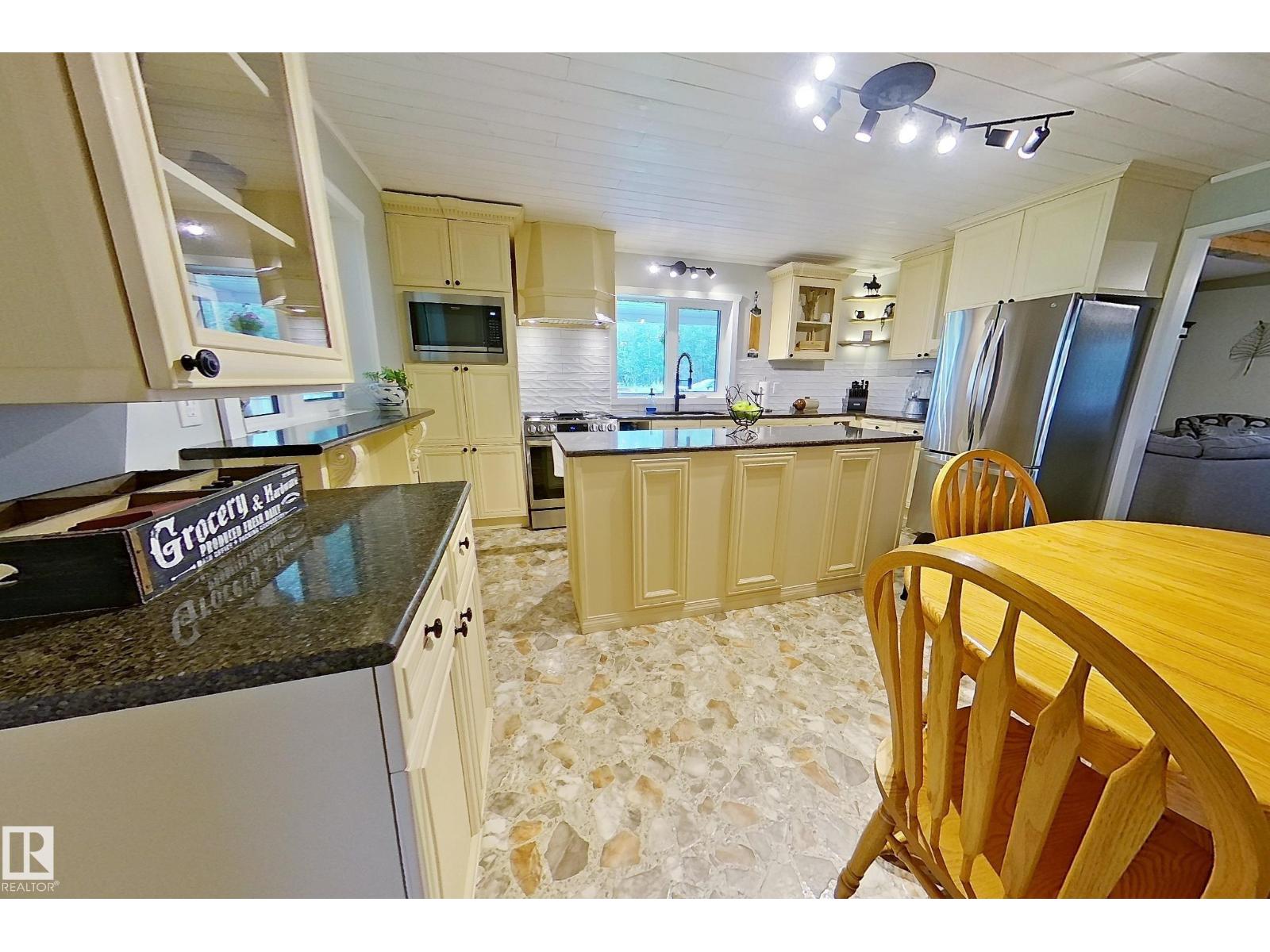 8027 Twp 524, Rural Yellowhead, Alberta  T0E 0T0 - Photo 14 - E4503829