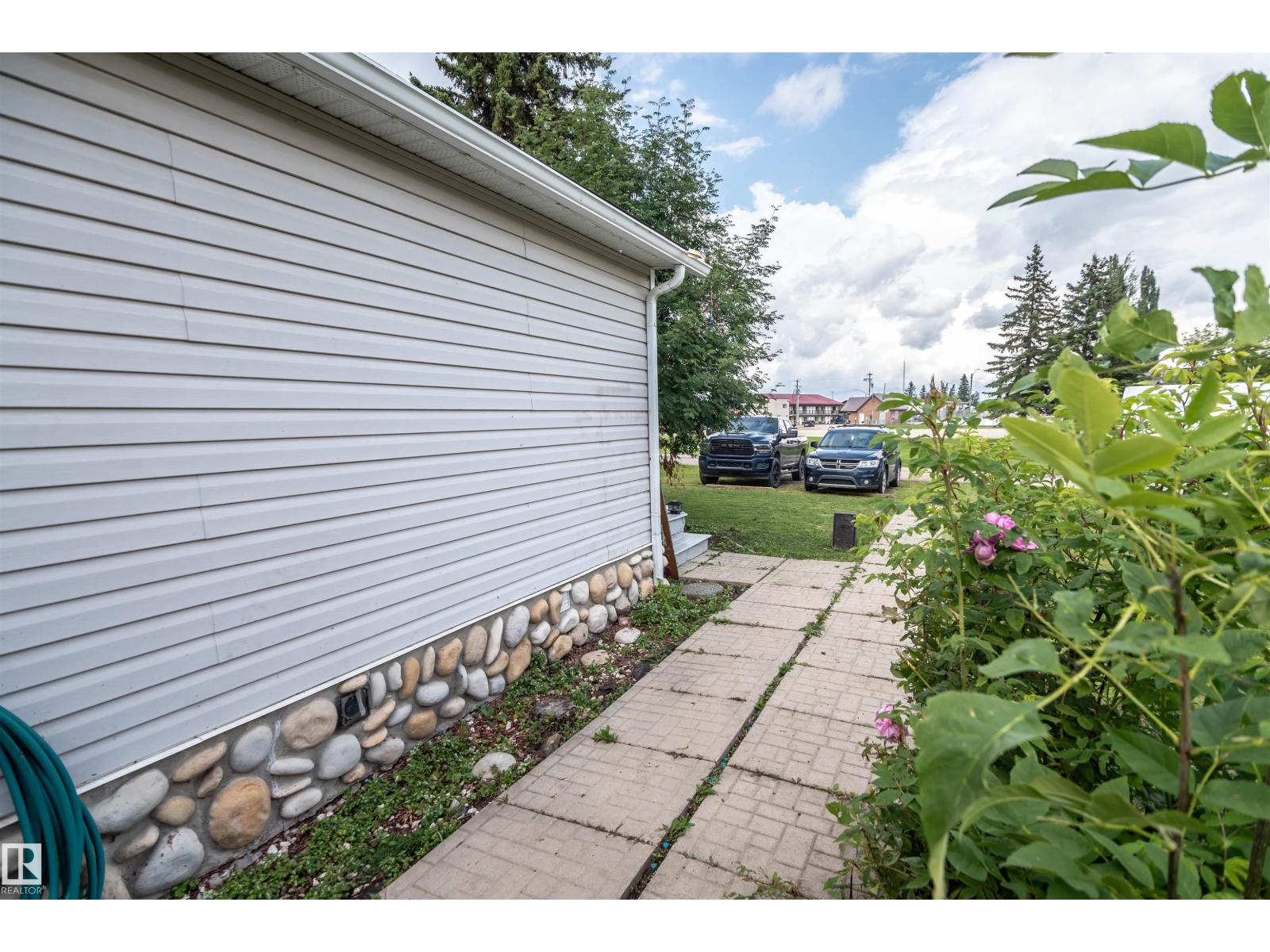 4824 50a St, Rural Lac Ste. Anne County, Alberta T0E 0A0 - Photo 7 - E4503991