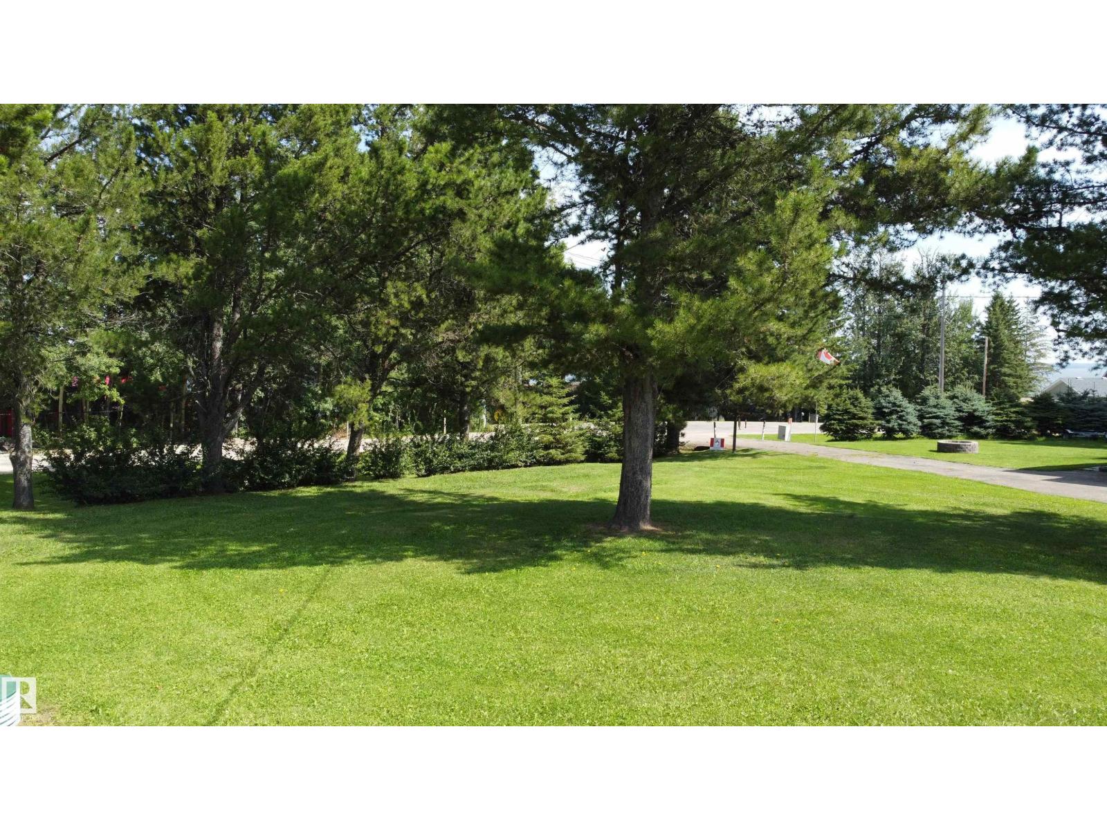 38 Lakeshore Dr, Rural Wetaskiwin County, Alberta  T0C 2V0 - Photo 12 - E4504436