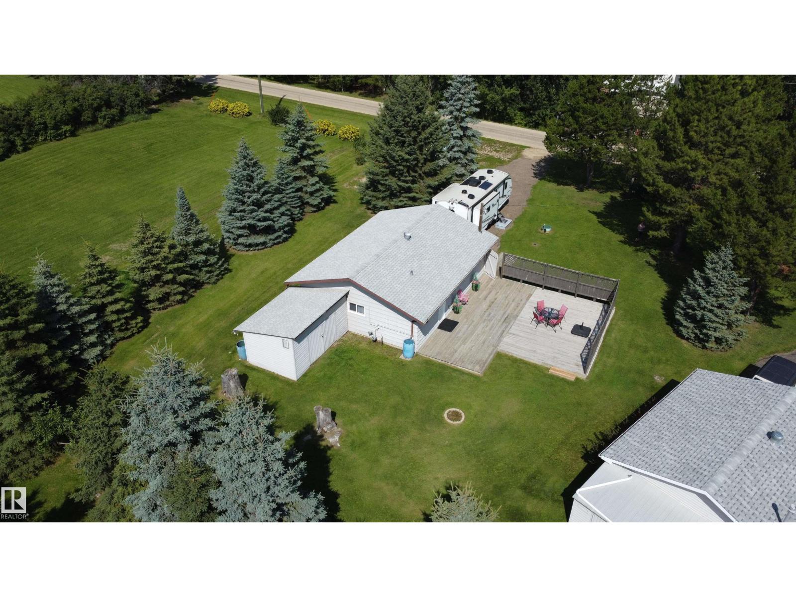 38 Lakeshore Dr, Rural Wetaskiwin County, Alberta  T0C 2V0 - Photo 7 - E4504436