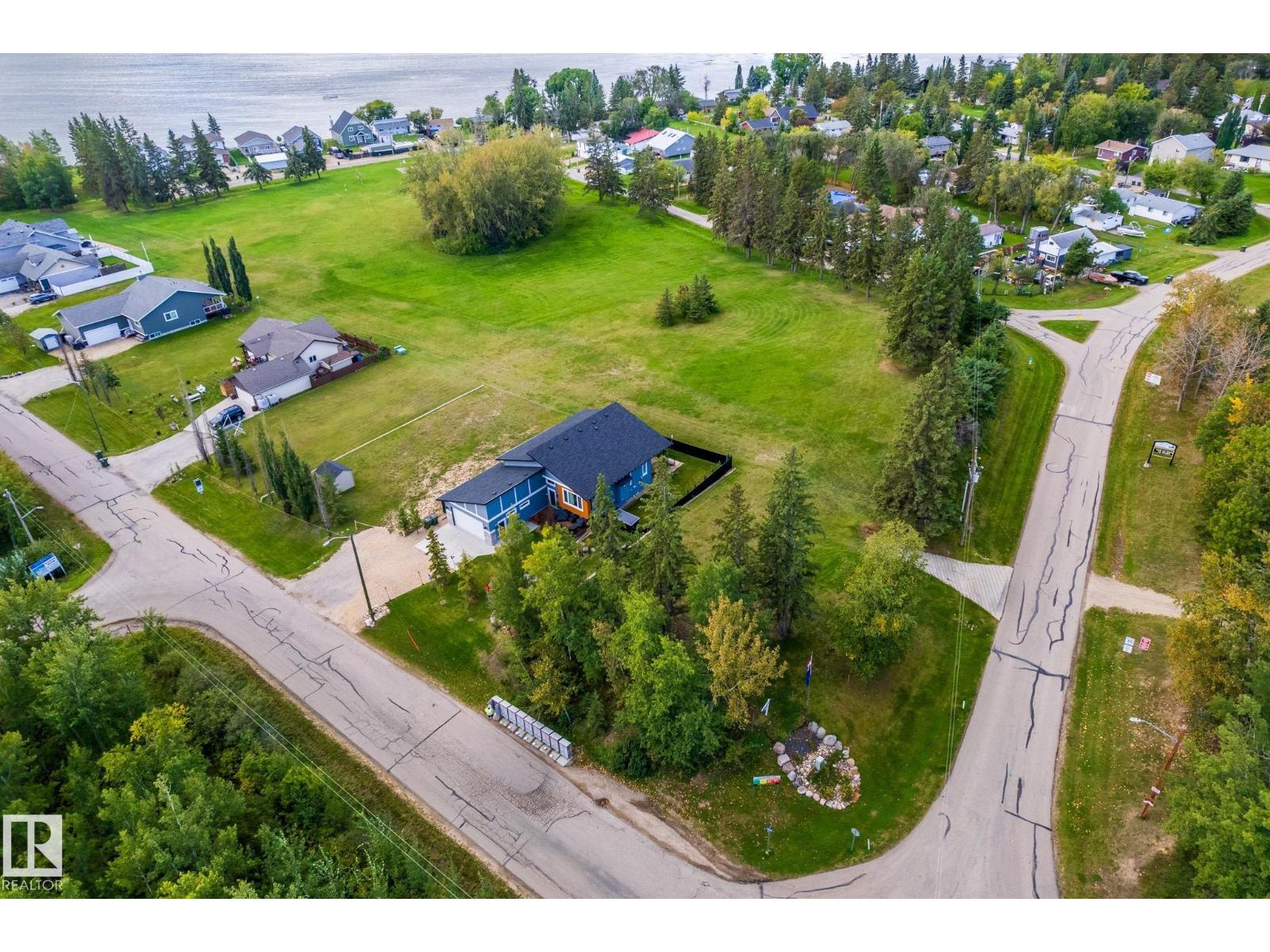 101 1 St, Rural Lac Ste. Anne County, Alberta T0E 1A0 - Photo 11 - E4504604