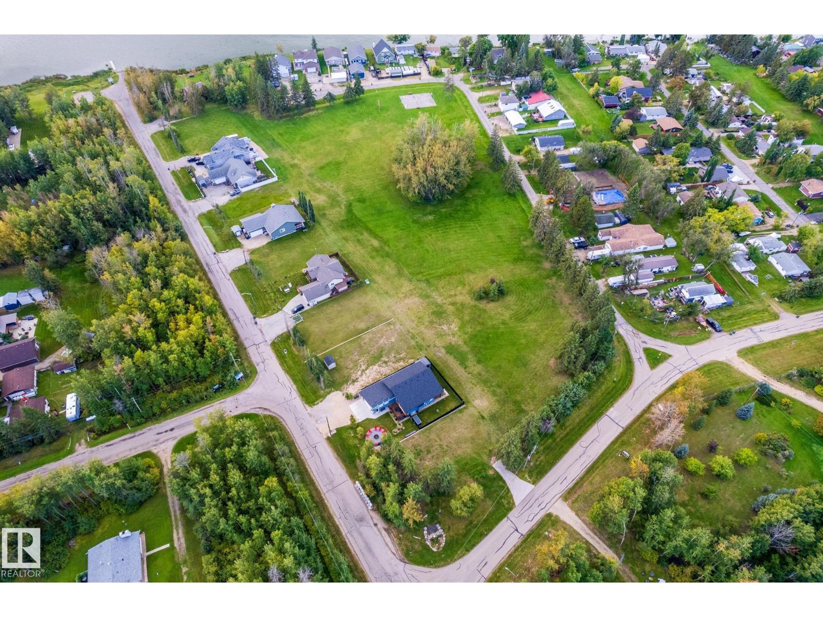101 1 St, Rural Lac Ste. Anne County, Alberta T0E 1A0 - Photo 16 - E4504604