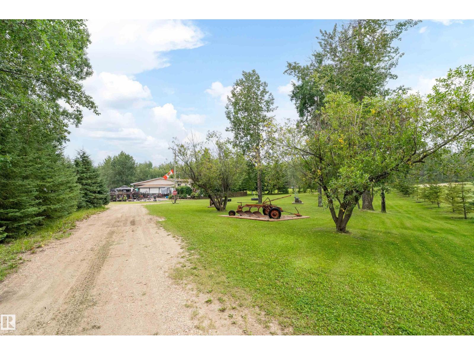 1001 45 St St, Rural Wetaskiwin County, Alberta  T0C 2C0 - Photo 37 - E4504633